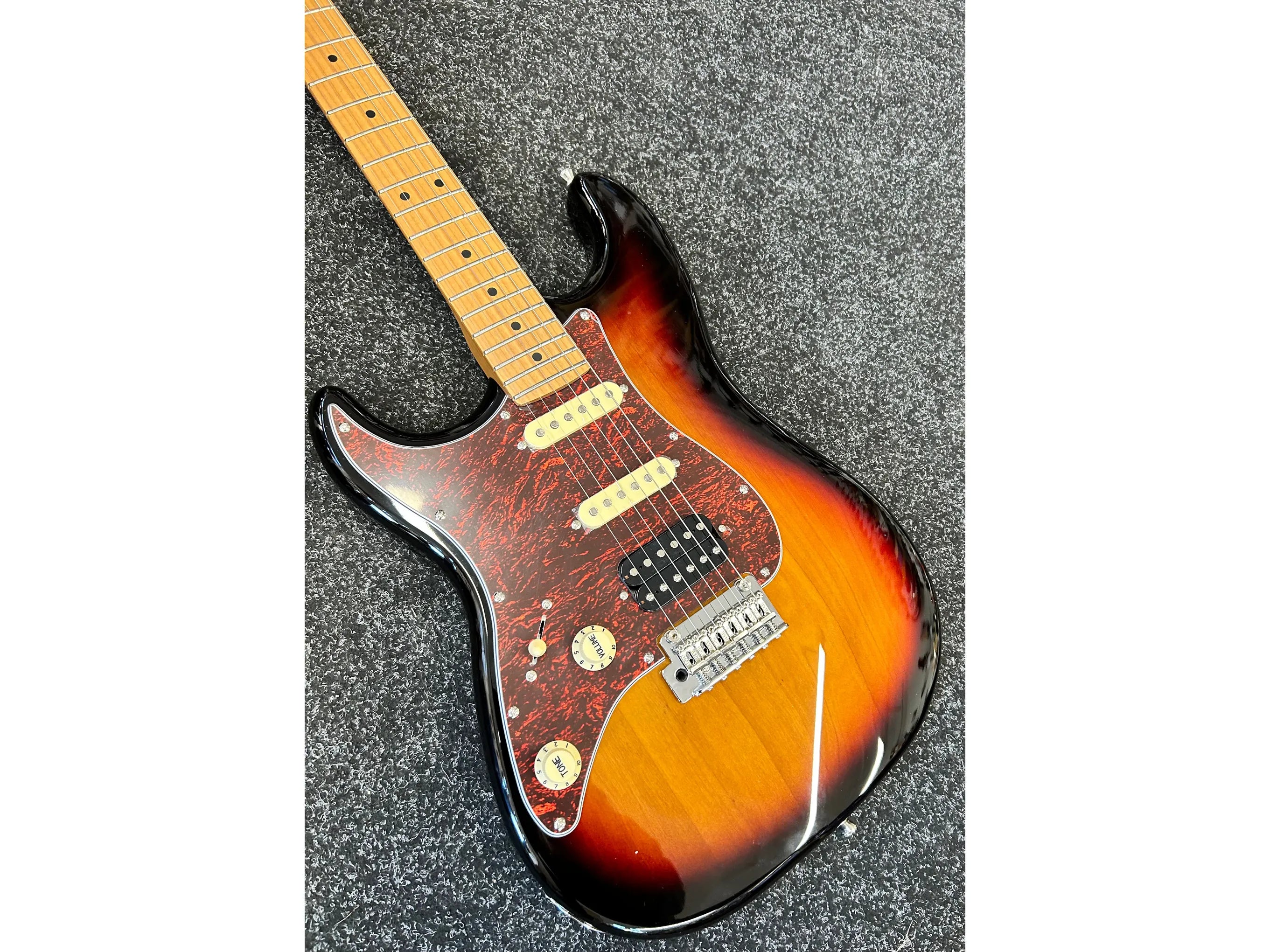 Jet Guitar JS400 Sunburst Left Handed Pre-Owned