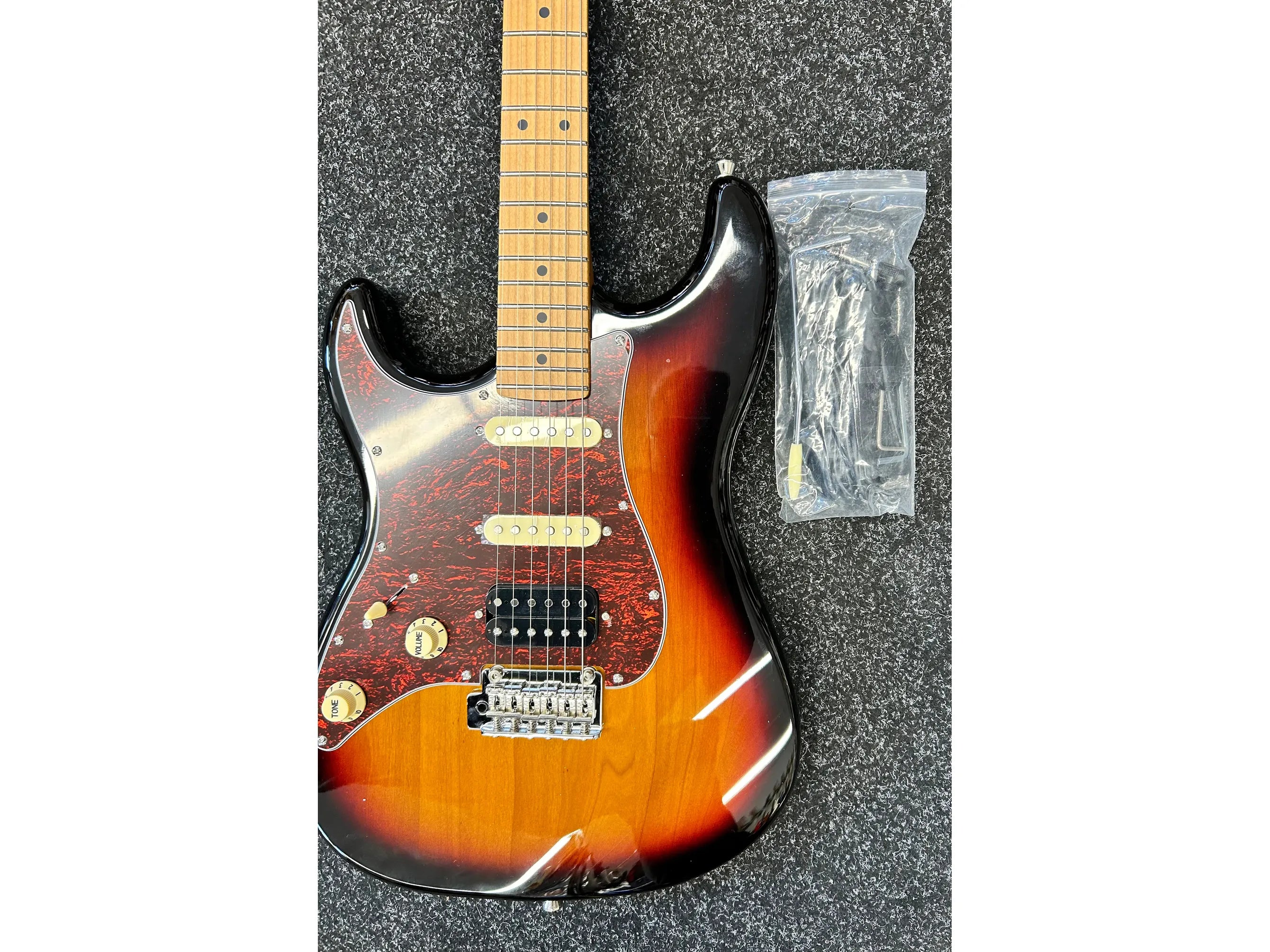 Jet Guitar JS400 Sunburst Left Handed Pre-Owned