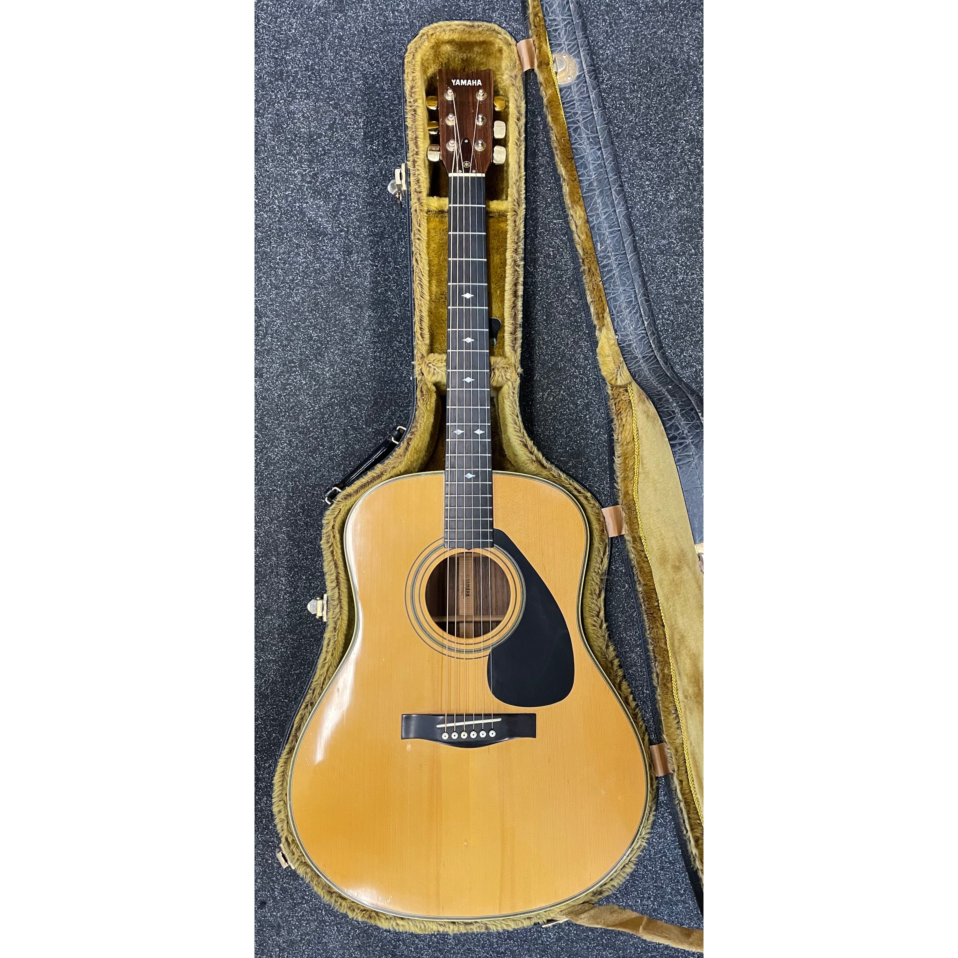 Yamaha L-15A Vintage 1970's Dreadnought Acoustic Guitar with Original Hardcase Pre-Owned