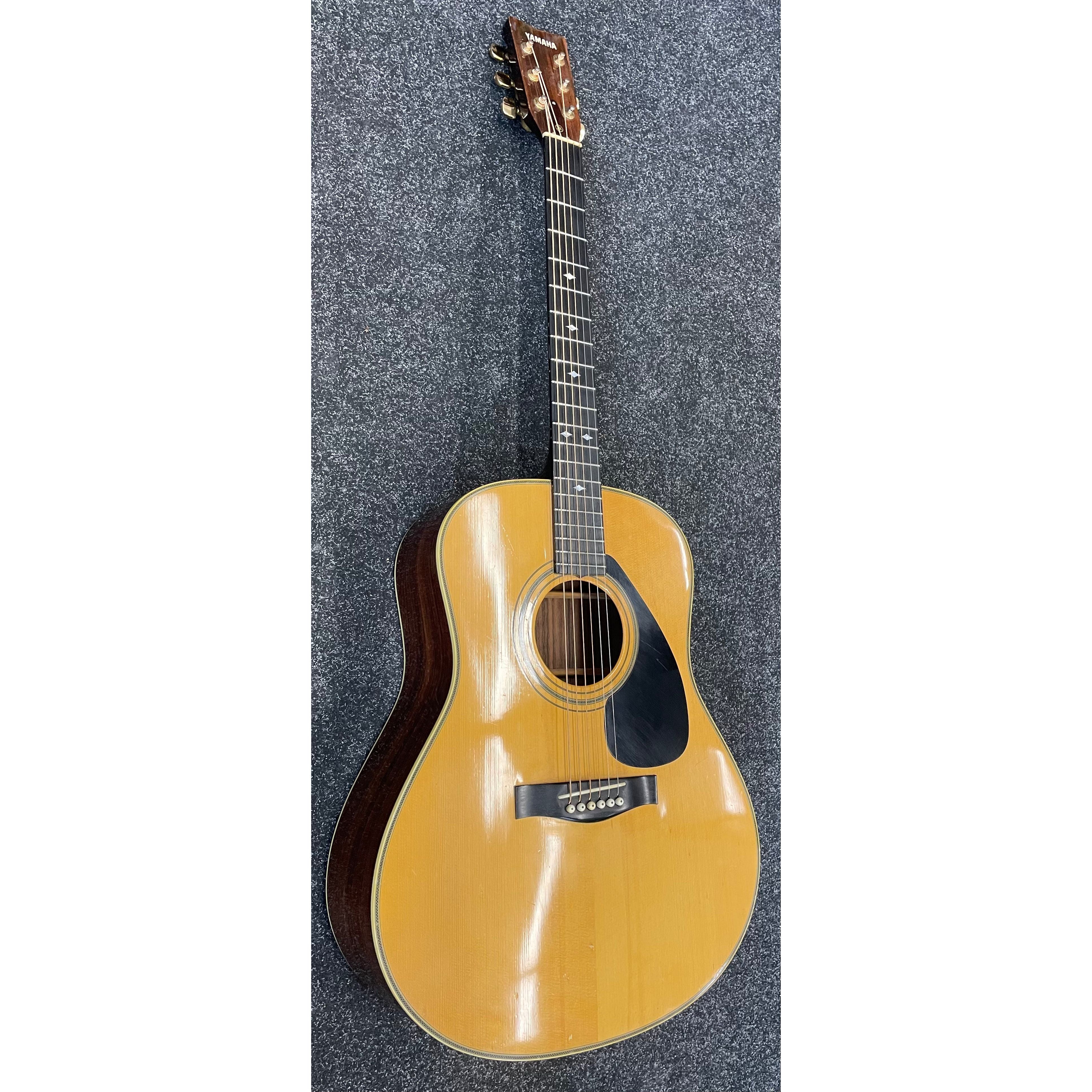 Yamaha L-15A Vintage 1970's Dreadnought Acoustic Guitar with Original Hardcase Pre-Owned