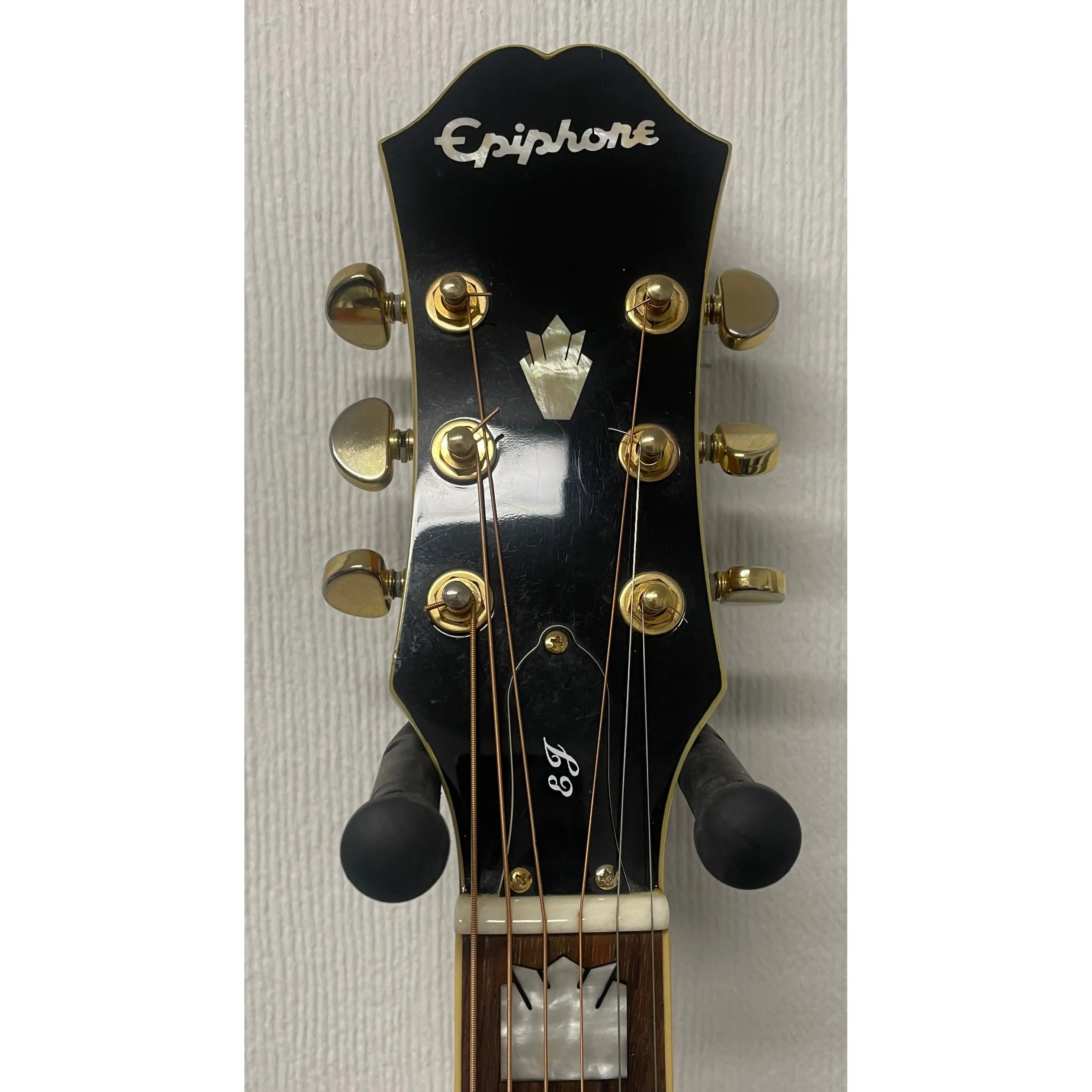 Epiphone EJ-200/VS Acoustic Guitar in Sunburst with Hardcase Pre-Owned