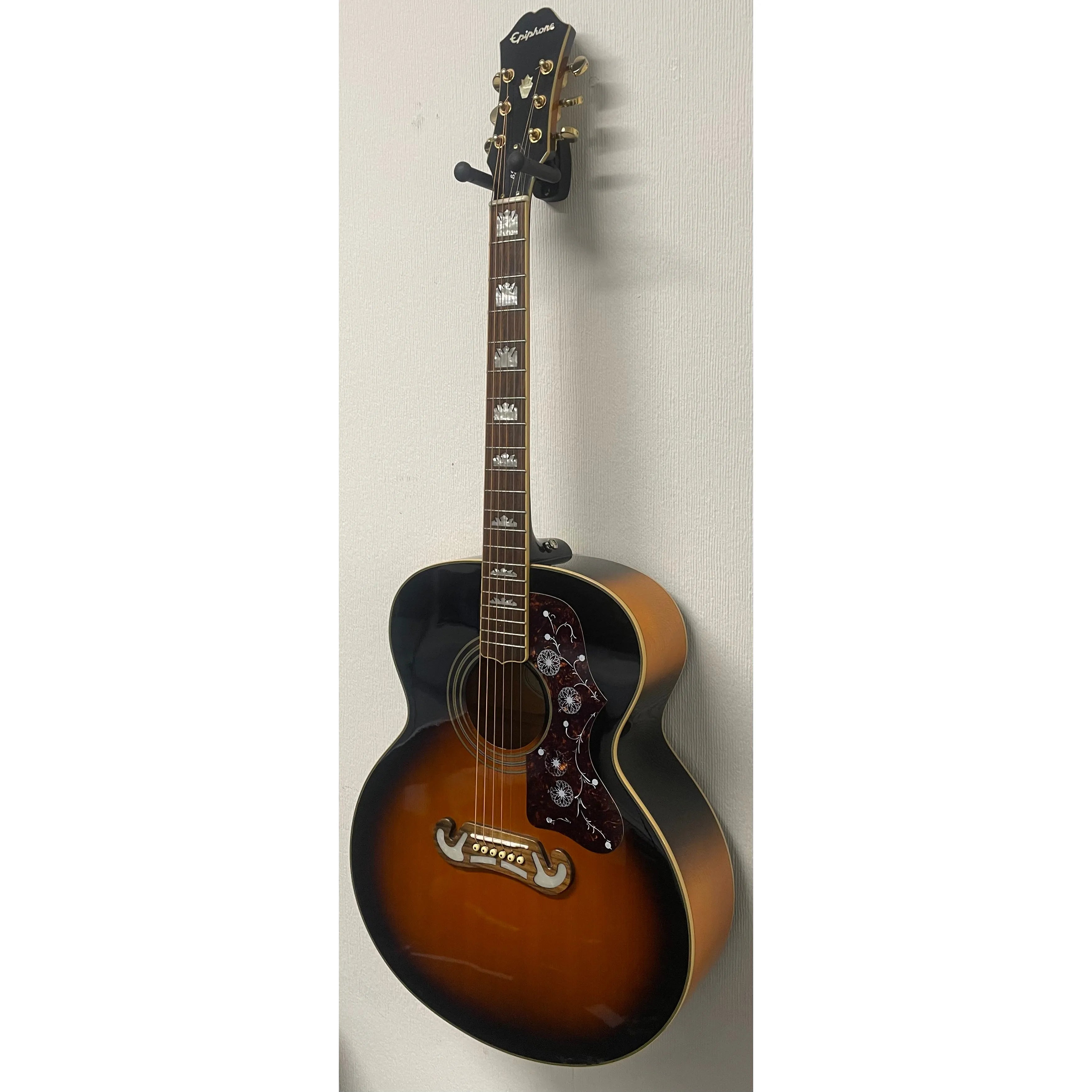 Epiphone EJ-200/VS Acoustic Guitar in Sunburst with Hardcase Pre-Owned