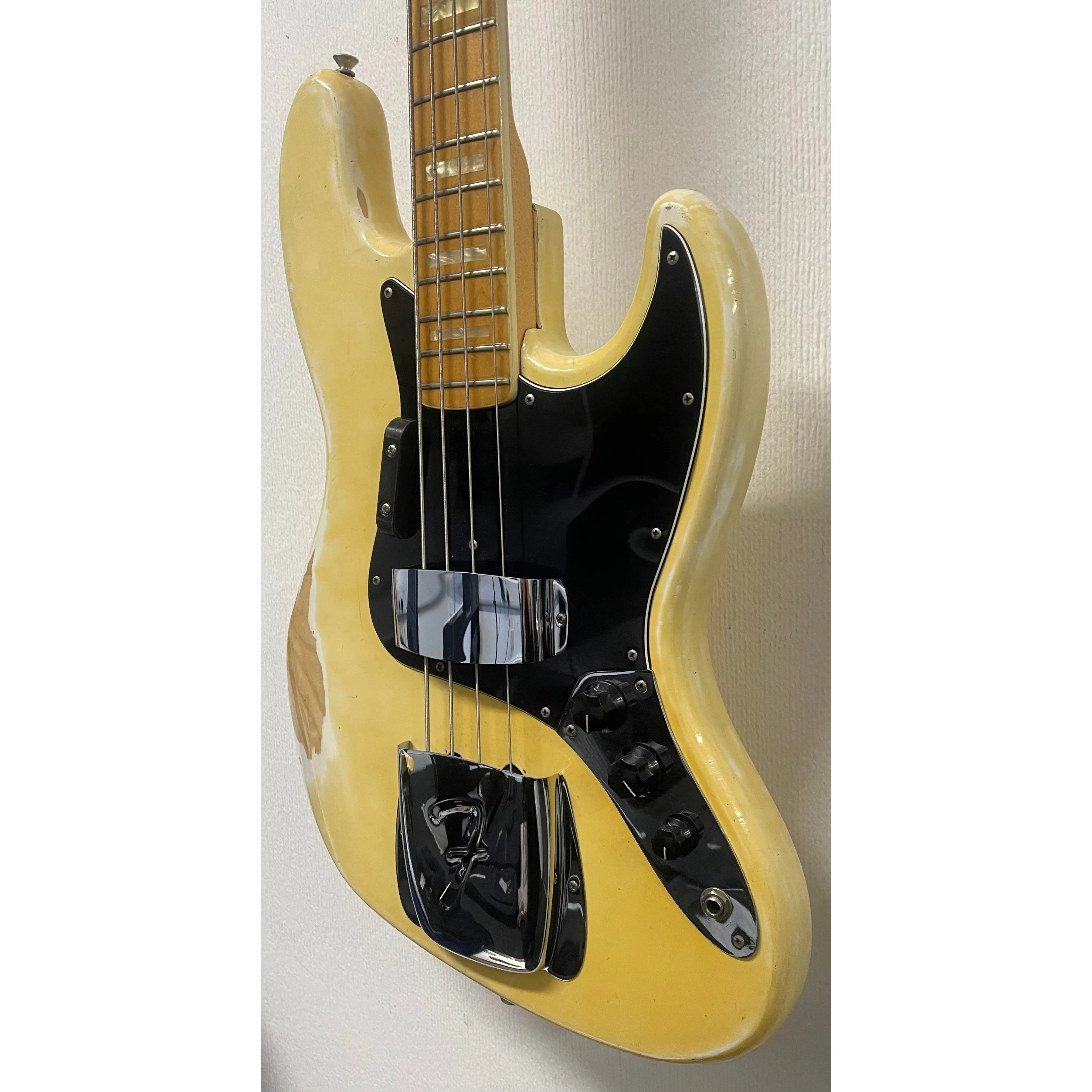 Fender Jazz Bass, 1976, USA in Olympic White Pre-Owned