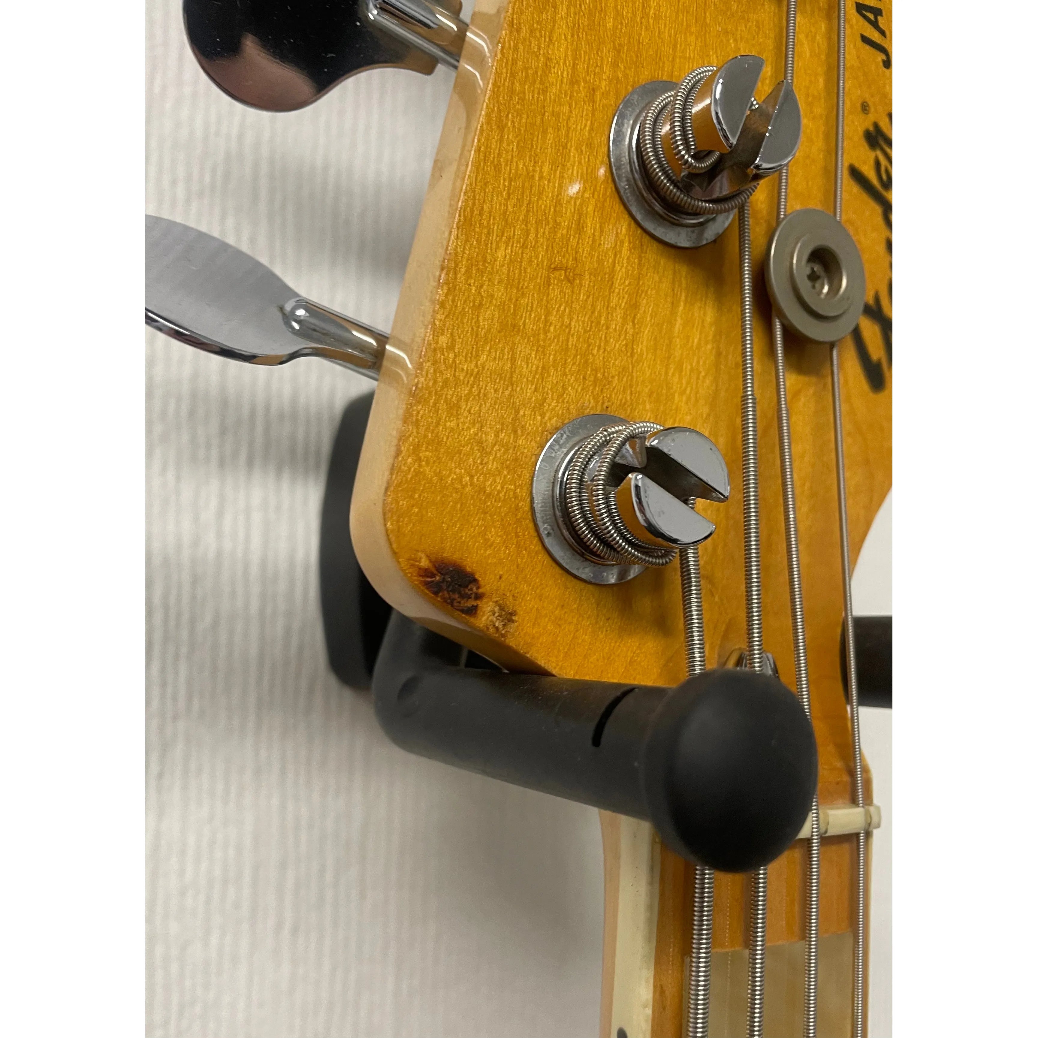 Fender Jazz Bass, 1976, USA in Olympic White Pre-Owned