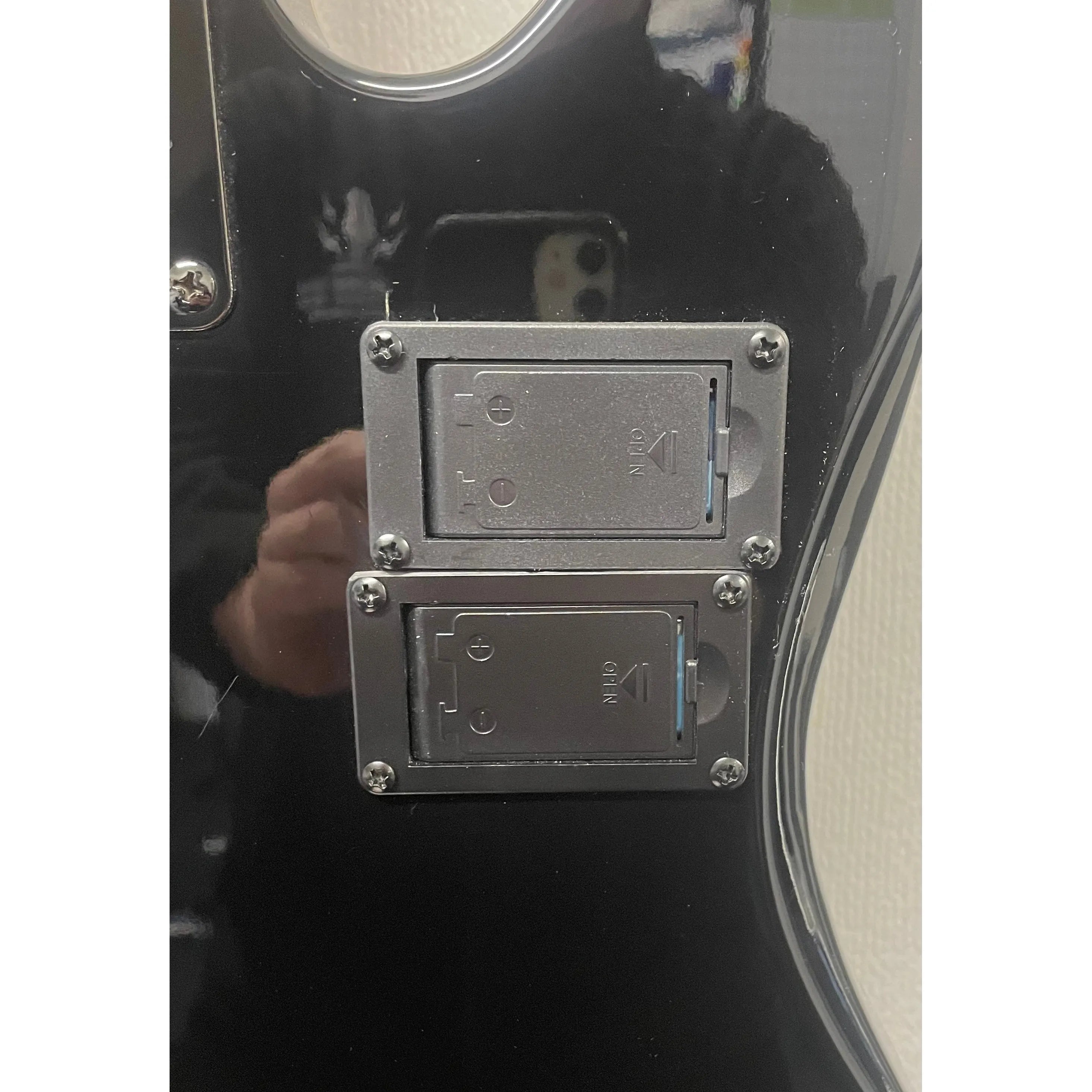 Godin/LR Baggs Hollowbody Electro Acoustic Bass Guitar in Black with Gigbag Pre-Owned