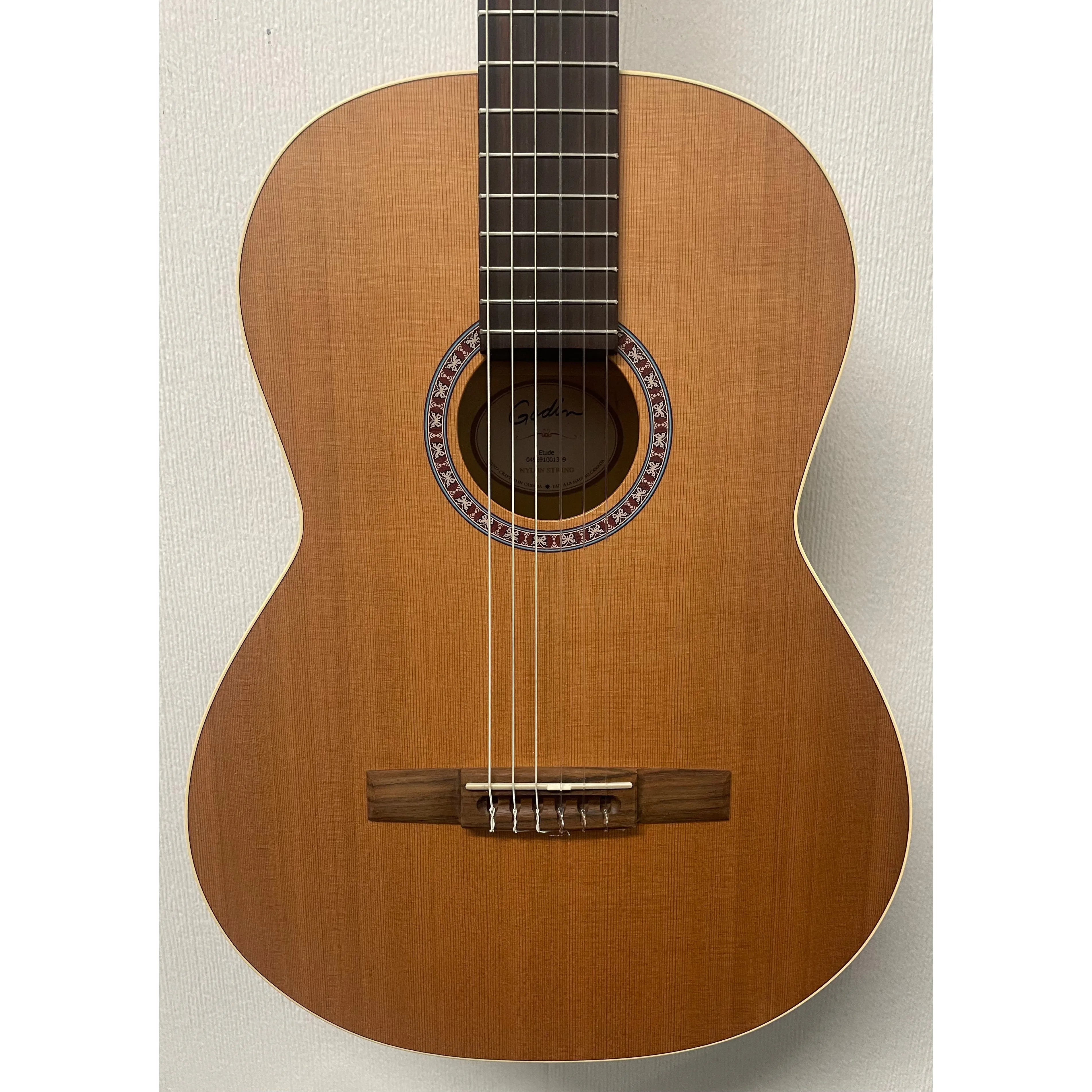 Godin Etude Classical Guitar in Natural with Styrofoam Padded Case Pre-Owned