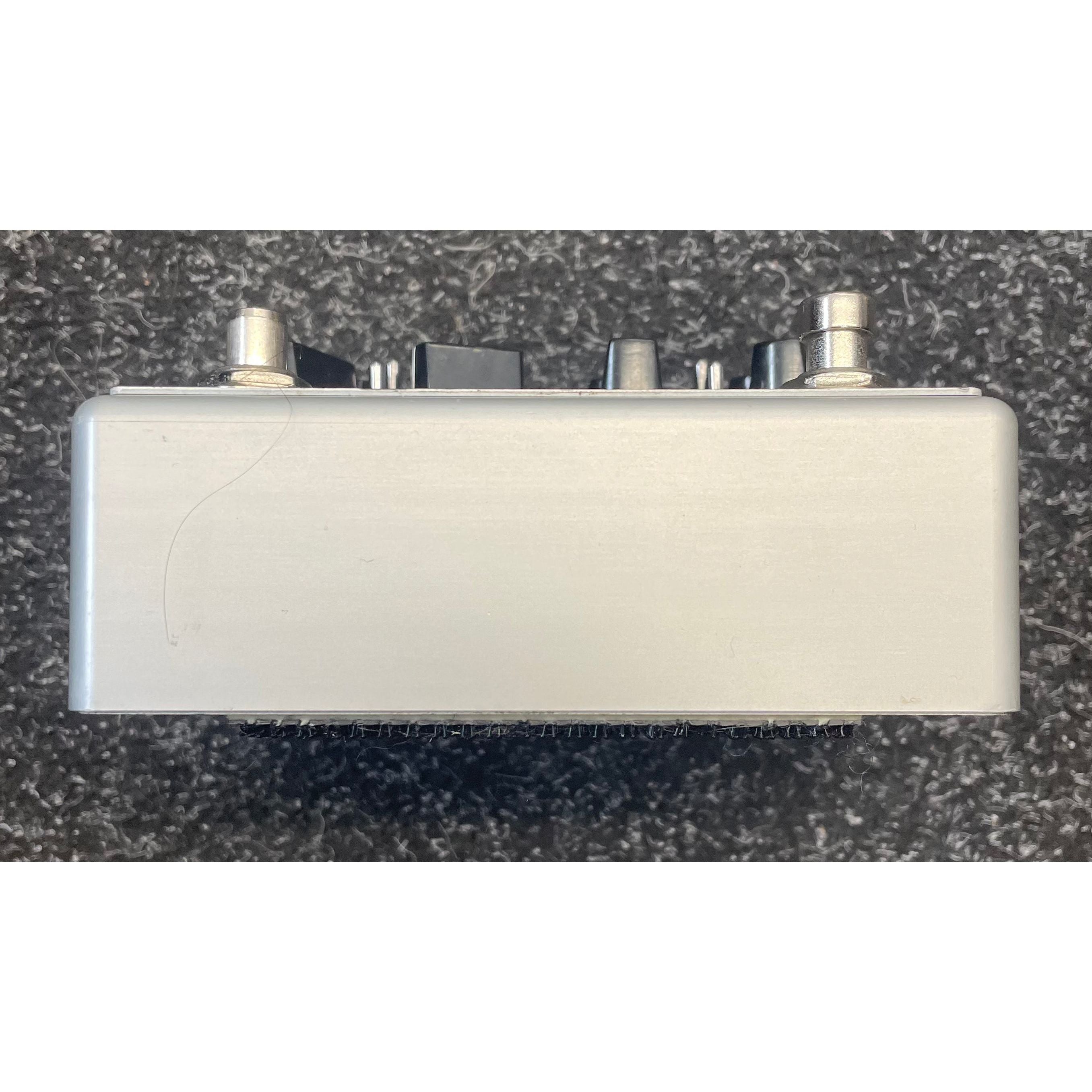Darkglass Electronics Vintage Ultra Preamp Pedal for Bass Guitar Pre-Owned