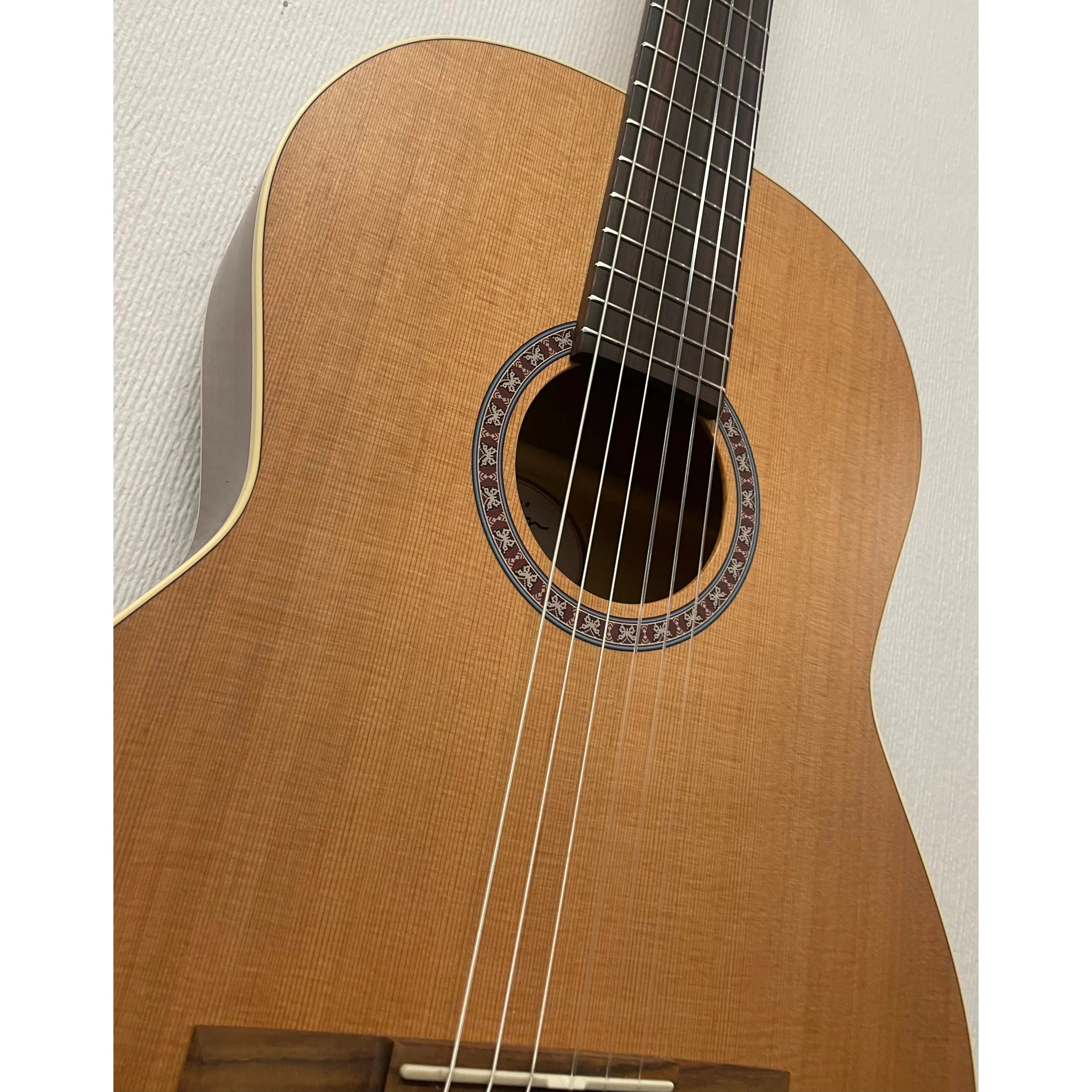 Godin Etude Classical Guitar in Natural with Styrofoam Padded Case Pre-Owned