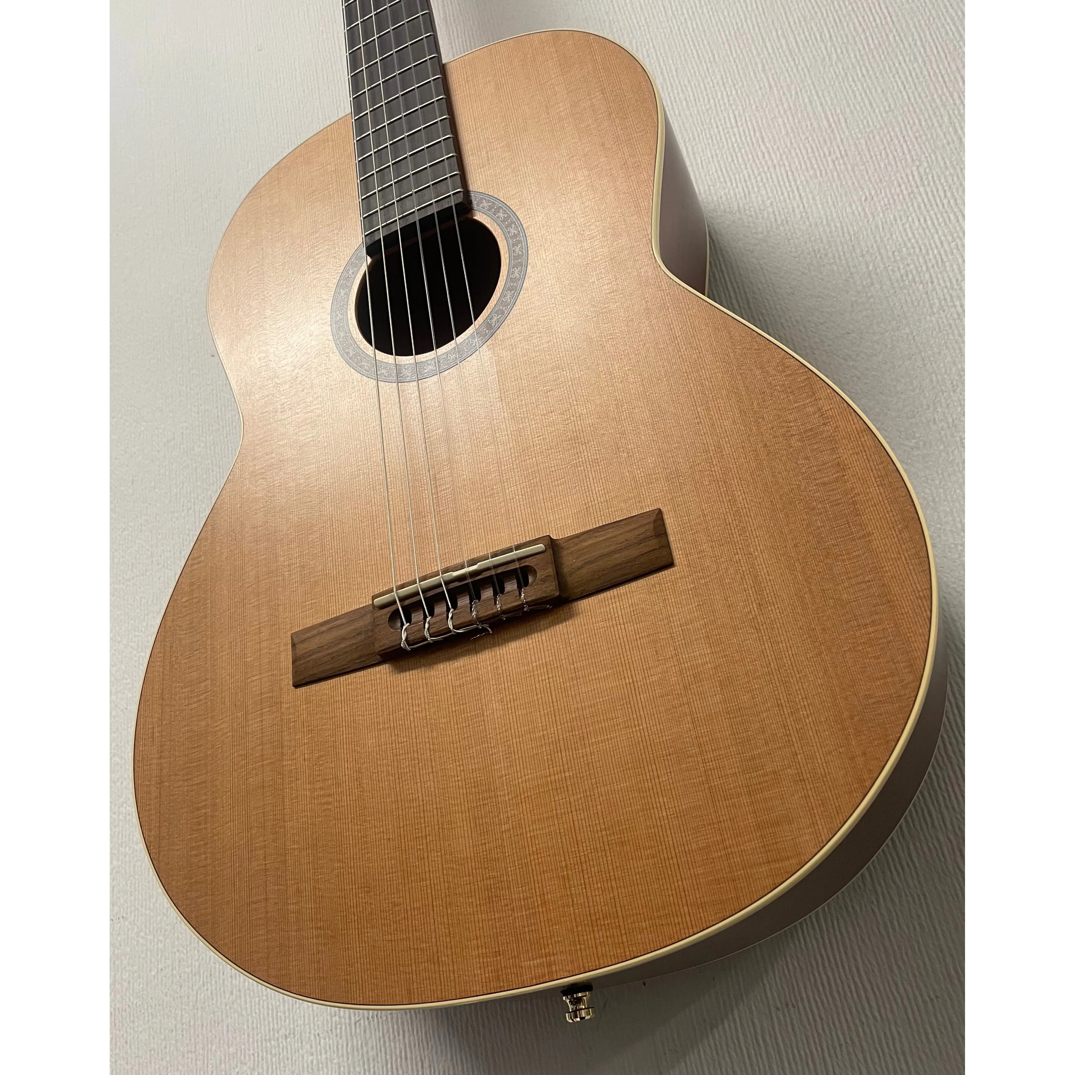 Godin Etude Classical Guitar in Natural with Styrofoam Padded Case Pre-Owned