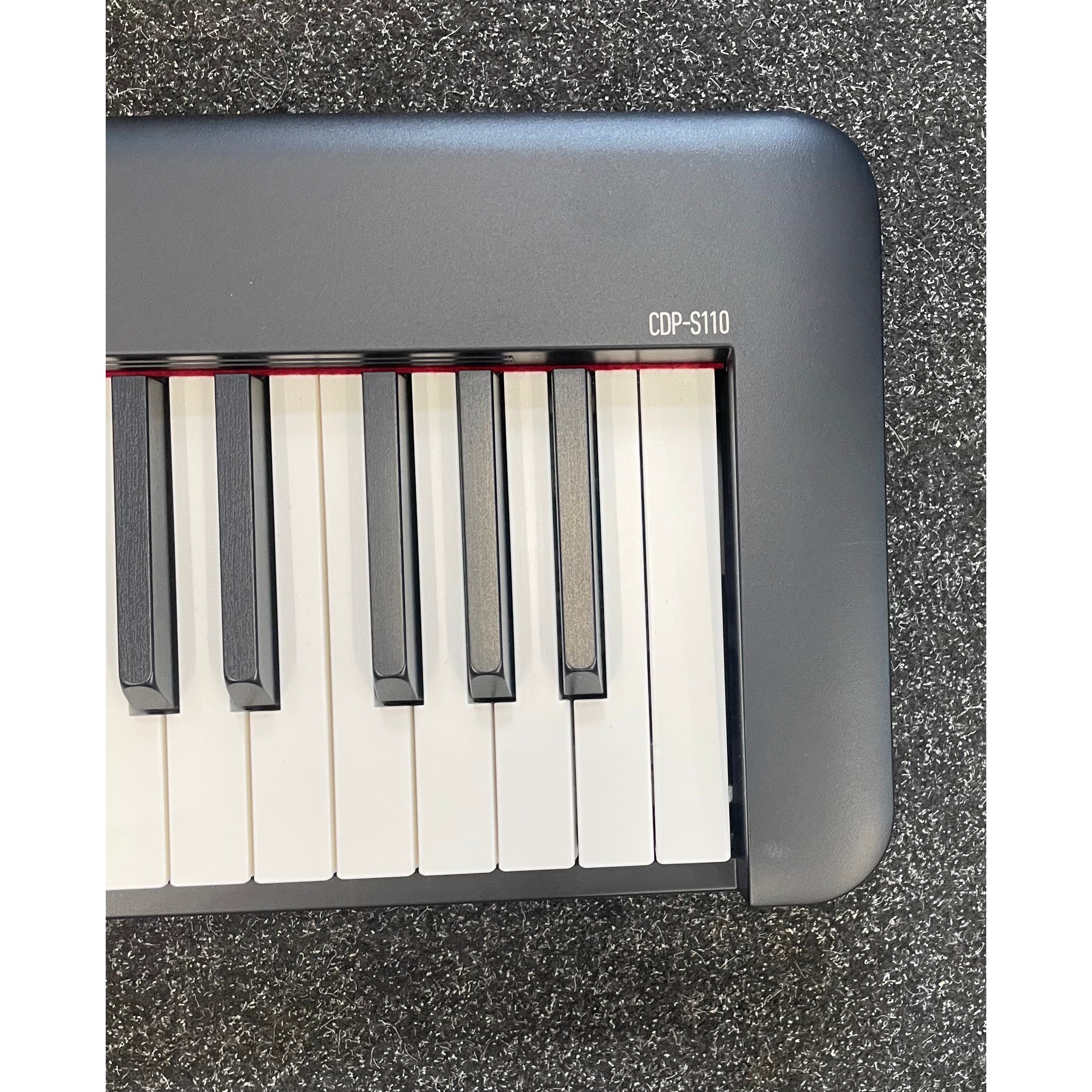 Casio CDP-S110 Keyboard Digital Piano 88 Keys in Black with Gigbag Pre-Owned