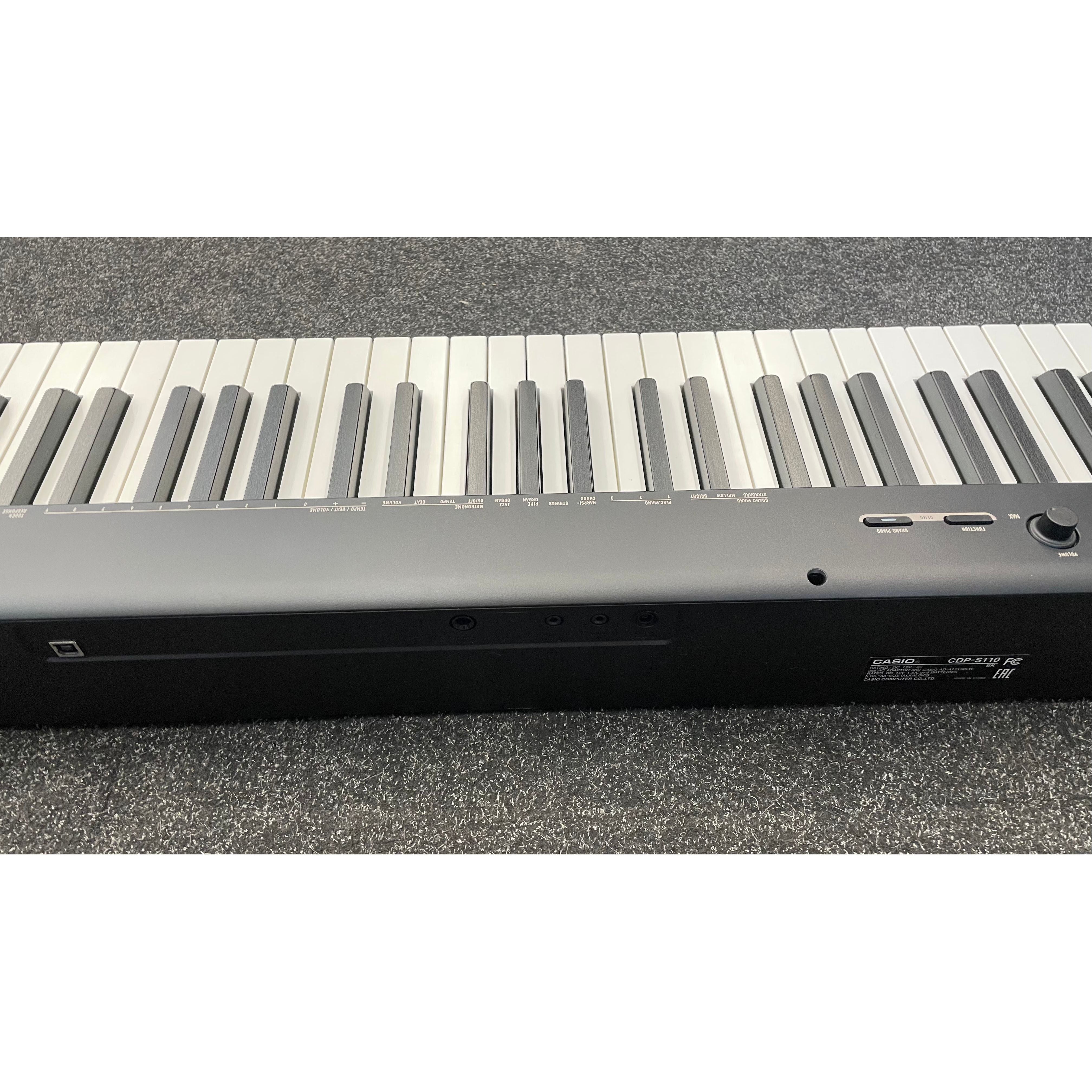 Casio CDP-S110 Keyboard Digital Piano 88 Keys in Black with Gigbag Pre-Owned