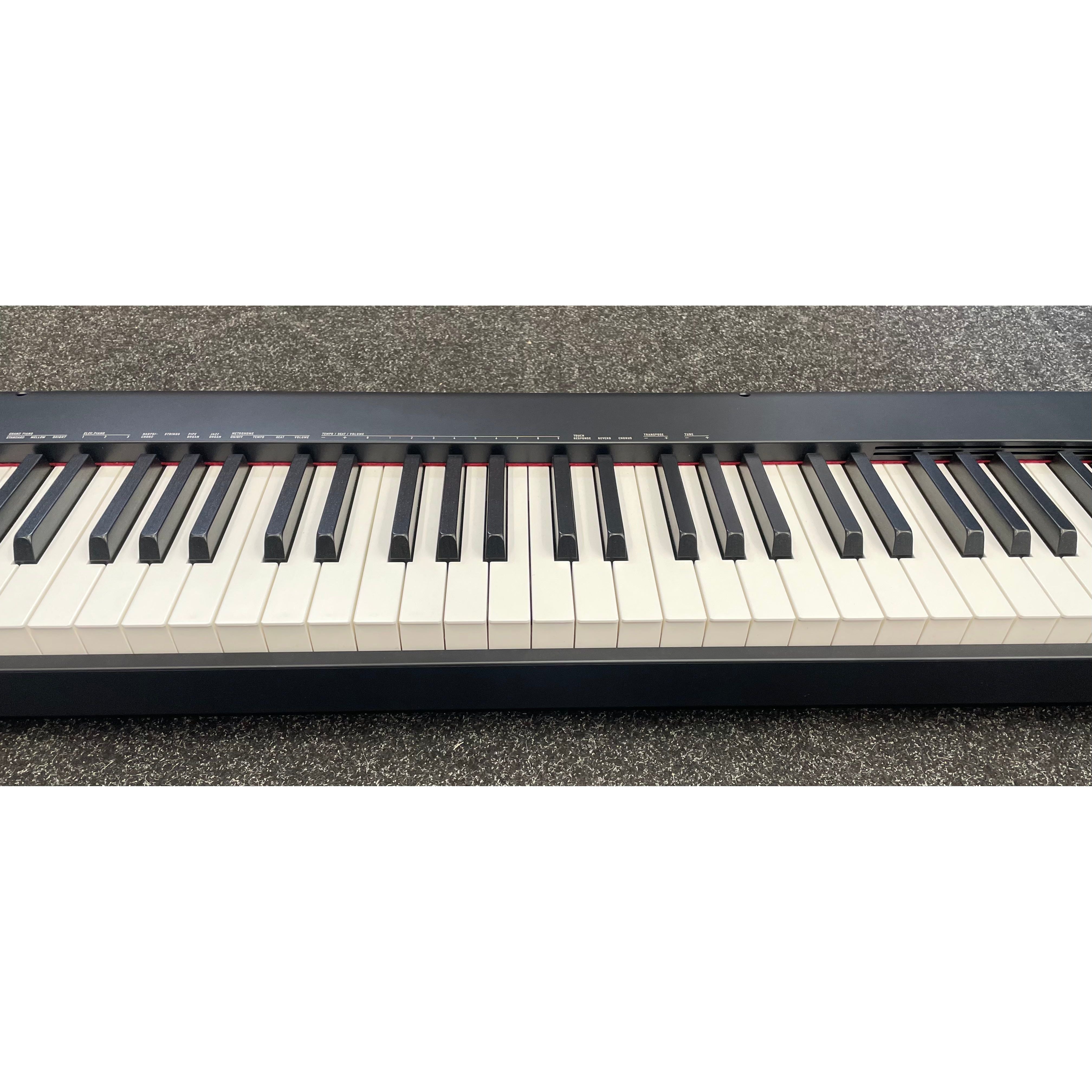 Casio CDP-S110 Keyboard Digital Piano 88 Keys in Black with Gigbag Pre-Owned