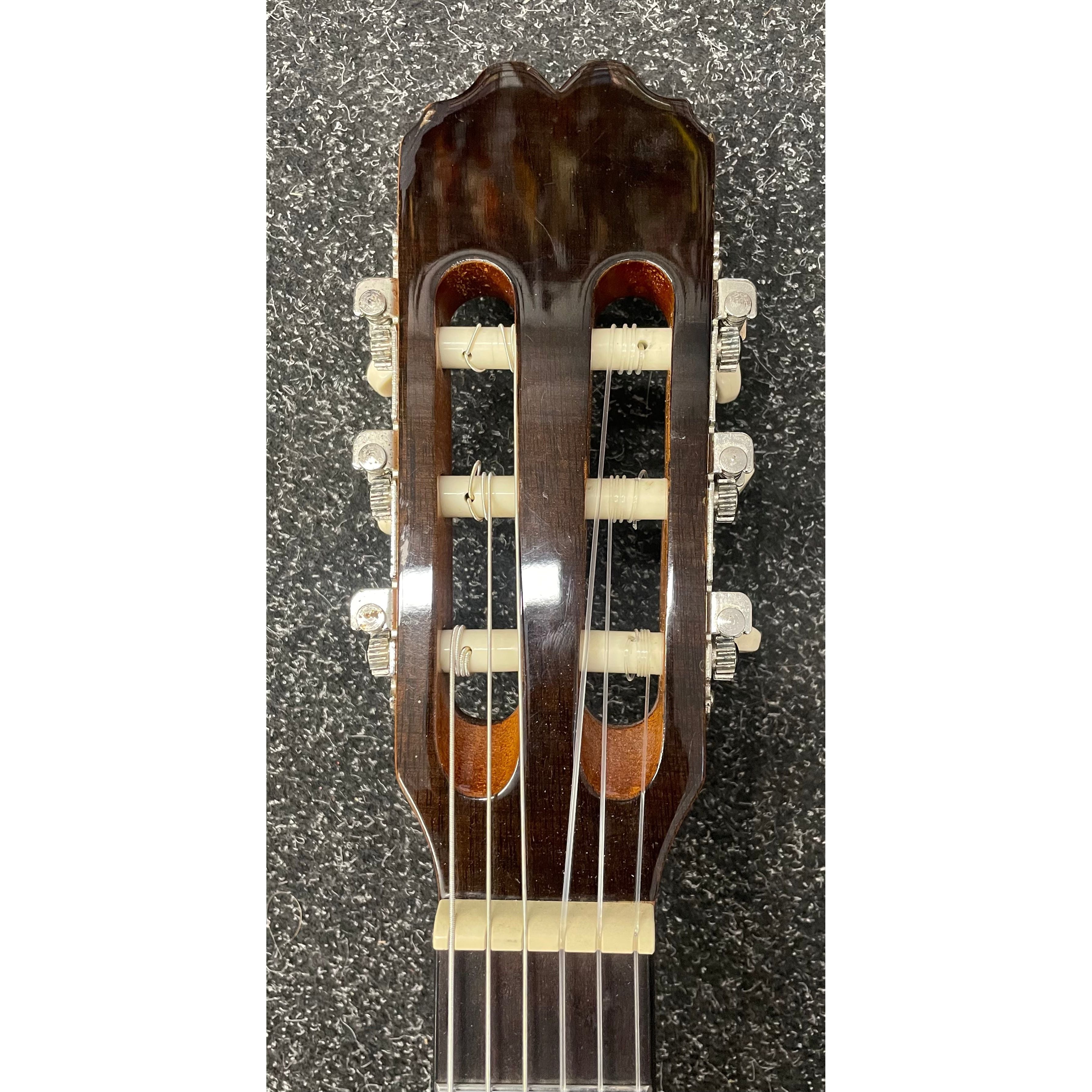 Admira Alba 1/2 Size Classical Guitar For Kids Pre-Owned