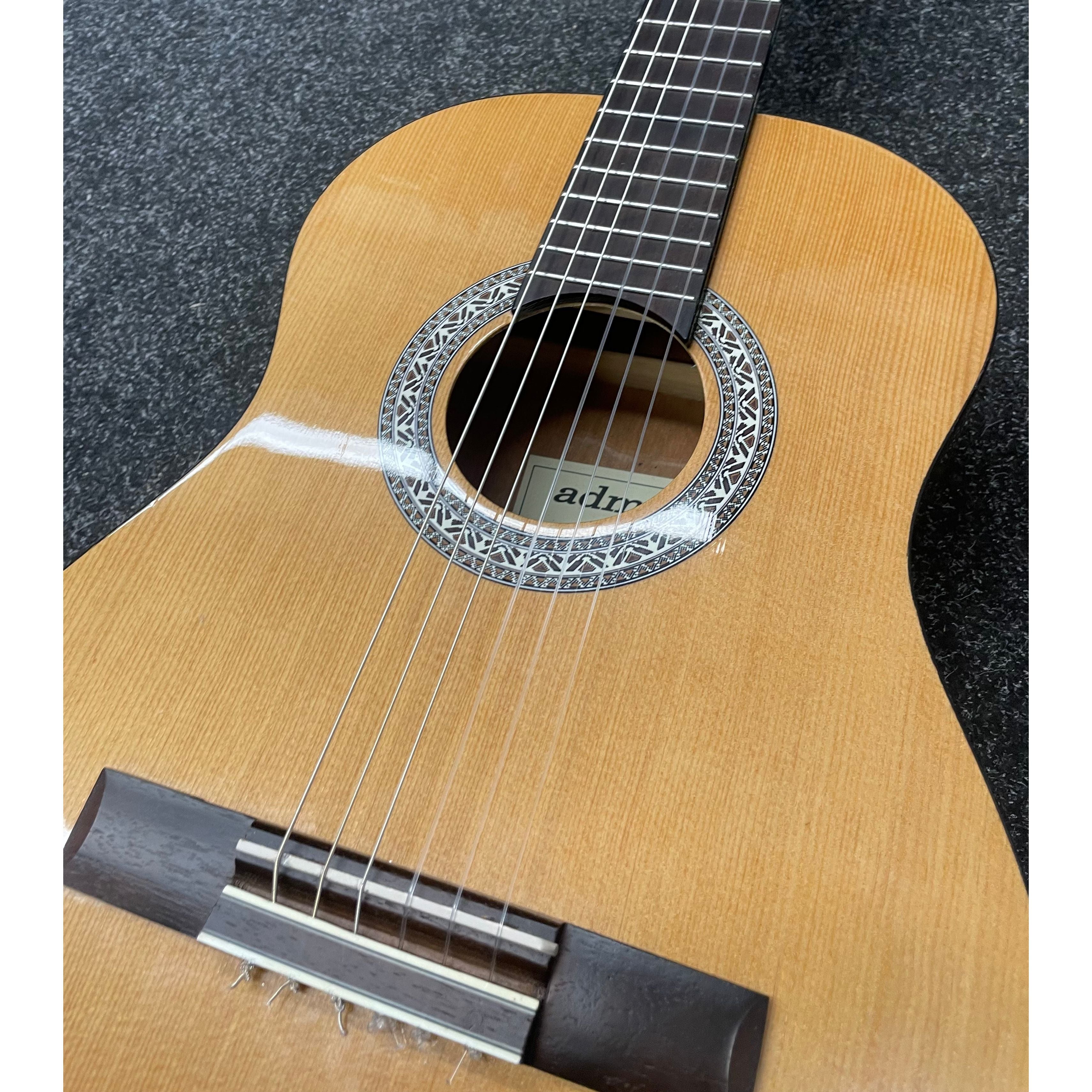 Admira Alba 1/2 Size Classical Guitar For Kids Pre-Owned