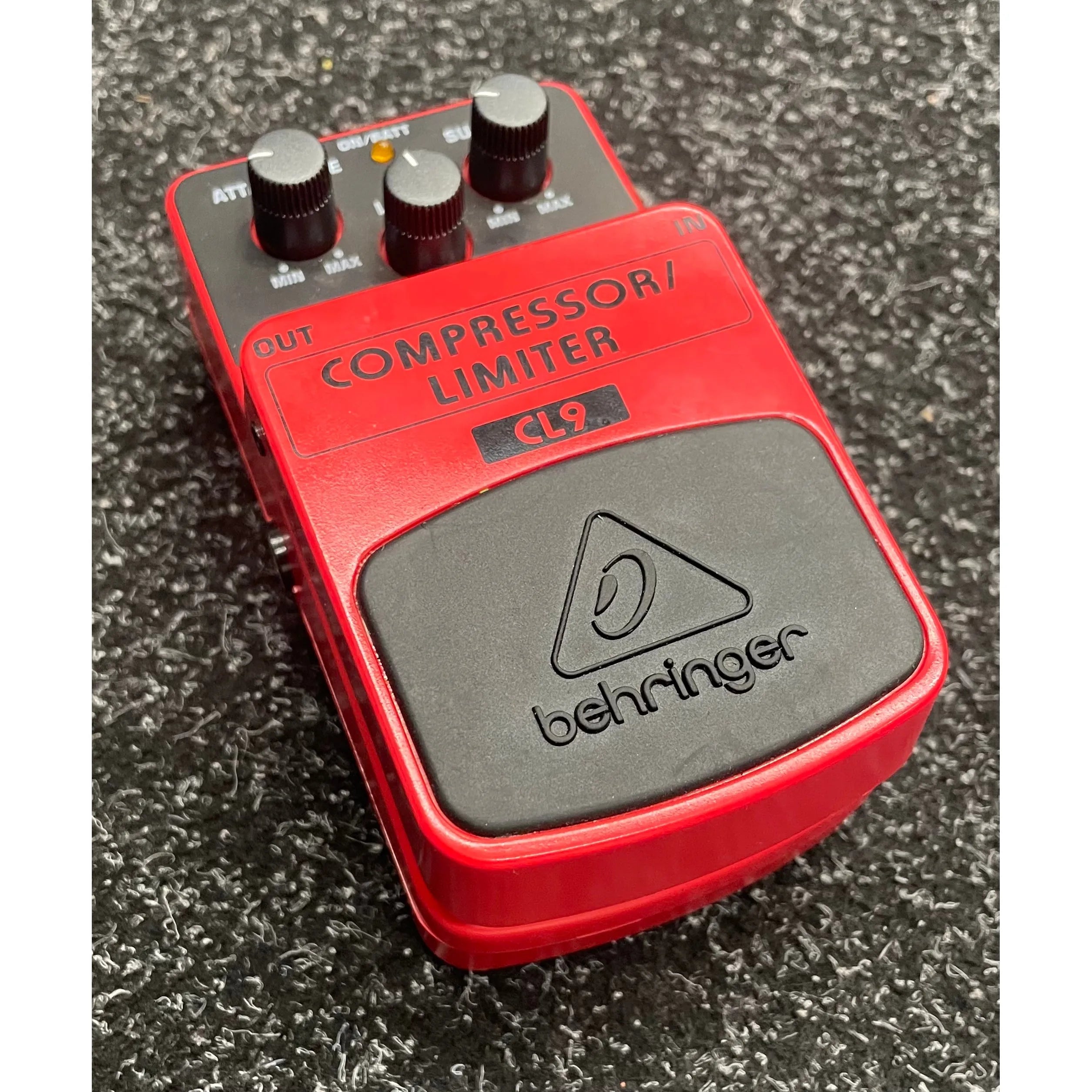 Behringer Compressor/Limiter CL9 Guitar Pedal Pre-Owned