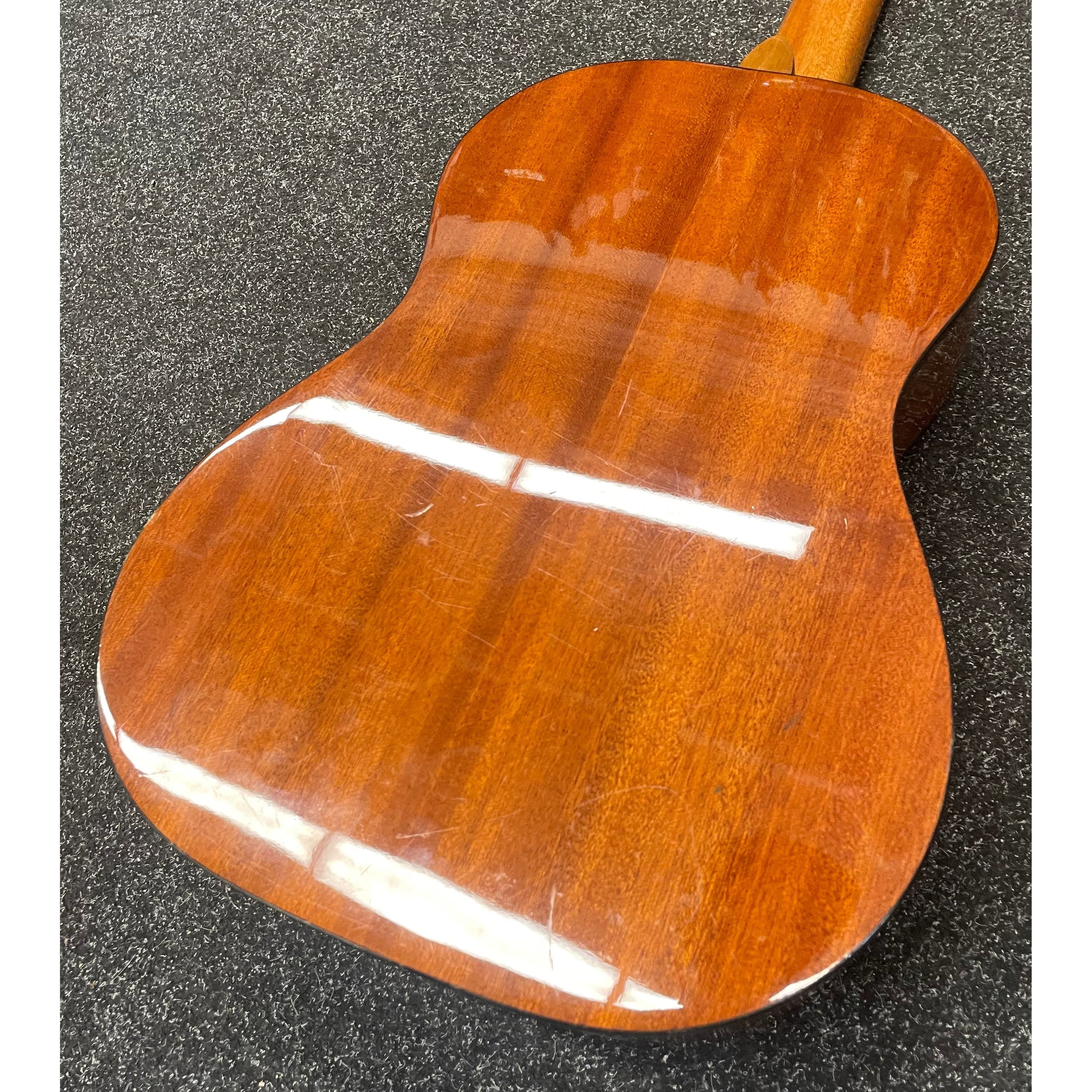Admira Alba 1/2 Size Classical Guitar For Kids Pre-Owned