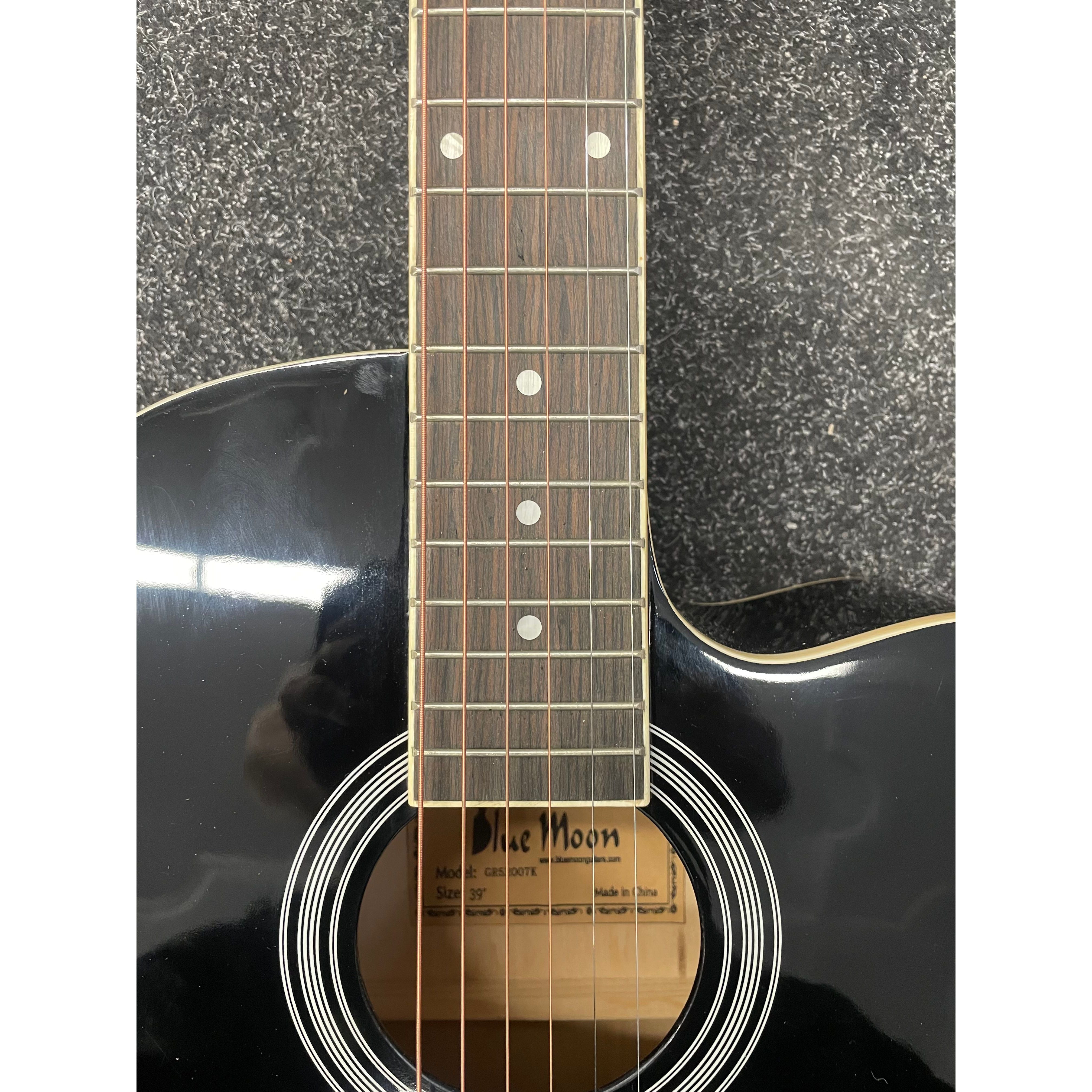 Blue Moon GR52007K Acoustic Guitar with Cutaway in Gloss Black Pre-Owned