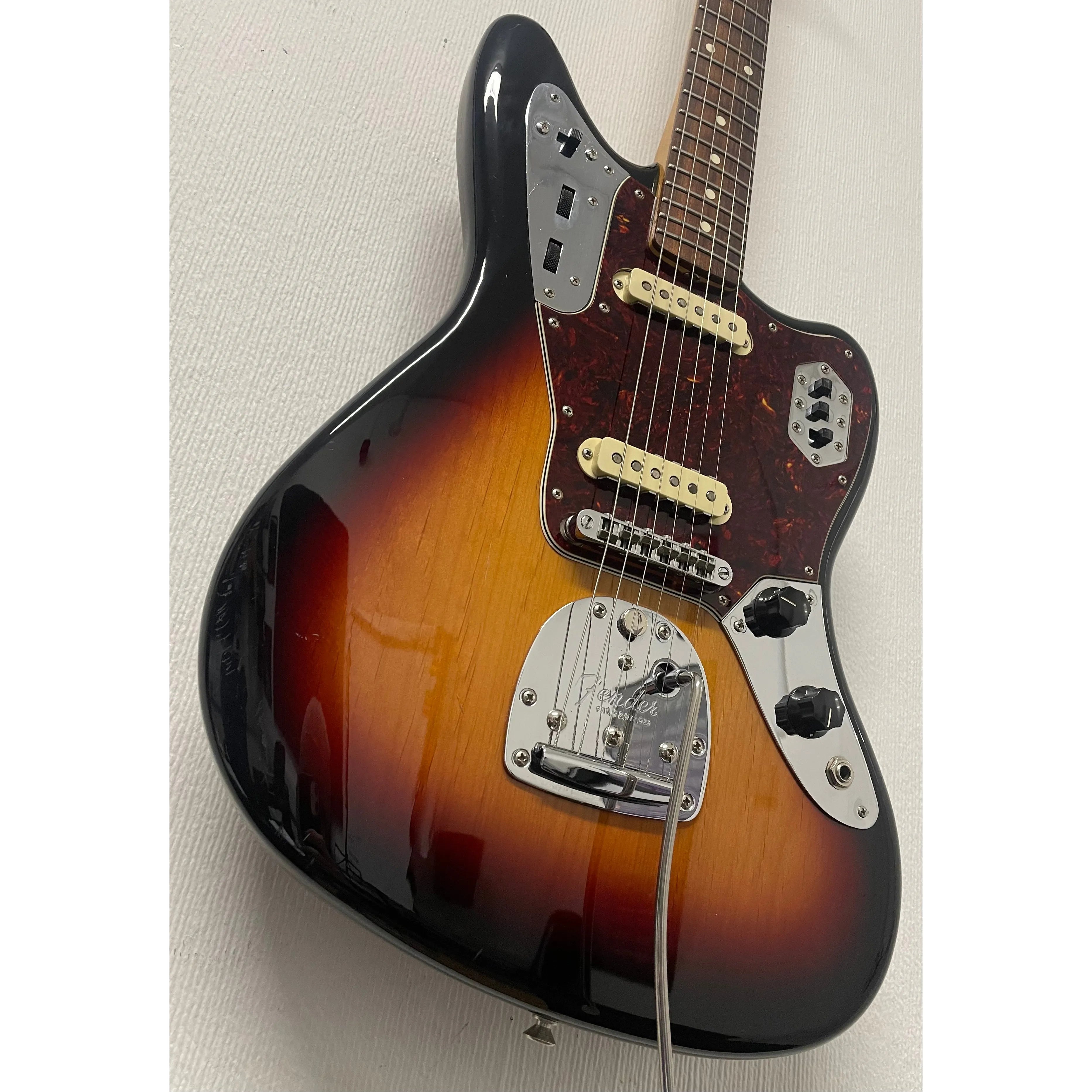 Fender Jaguar Classic Player Special, Mexican, in Sunburst with Gigbag Pre-Owned