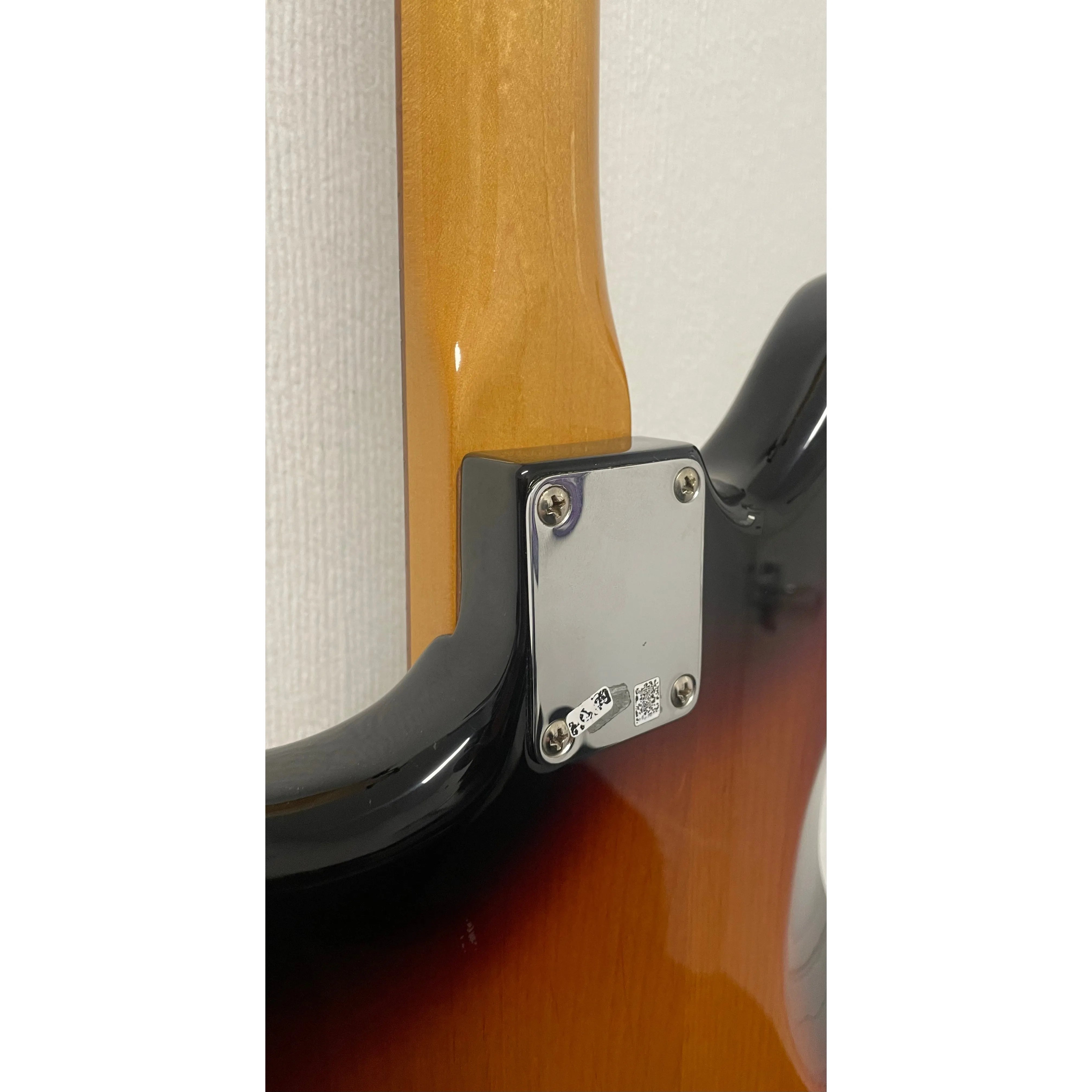 Fender Jaguar Classic Player Special, Mexican, in Sunburst with Gigbag Pre-Owned