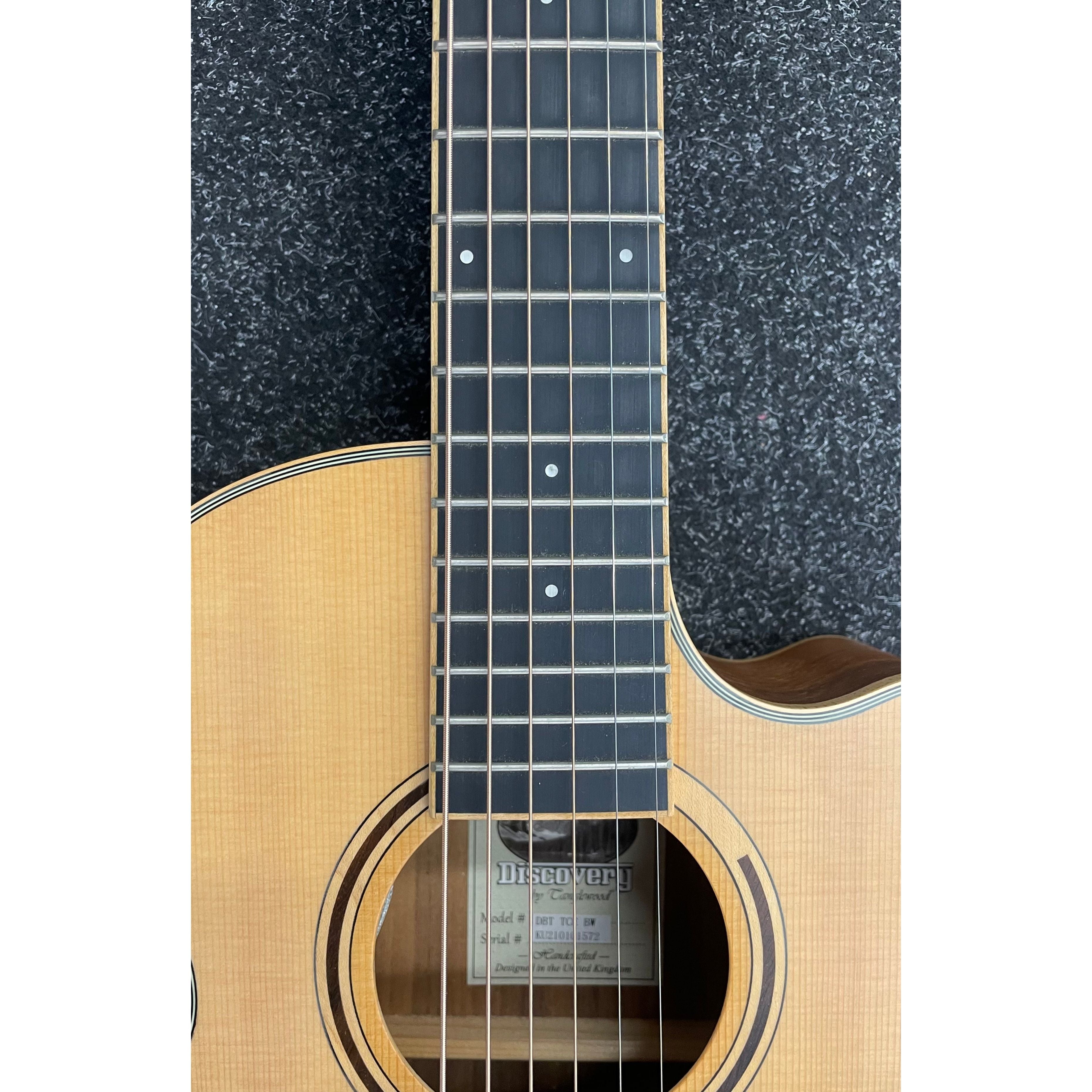 Tanglewood Discovery DBT-TCE-BW Travel Sized Electro Acoustic Guitar in Black Walnut and Spruce with Gigbag Pre-Owned