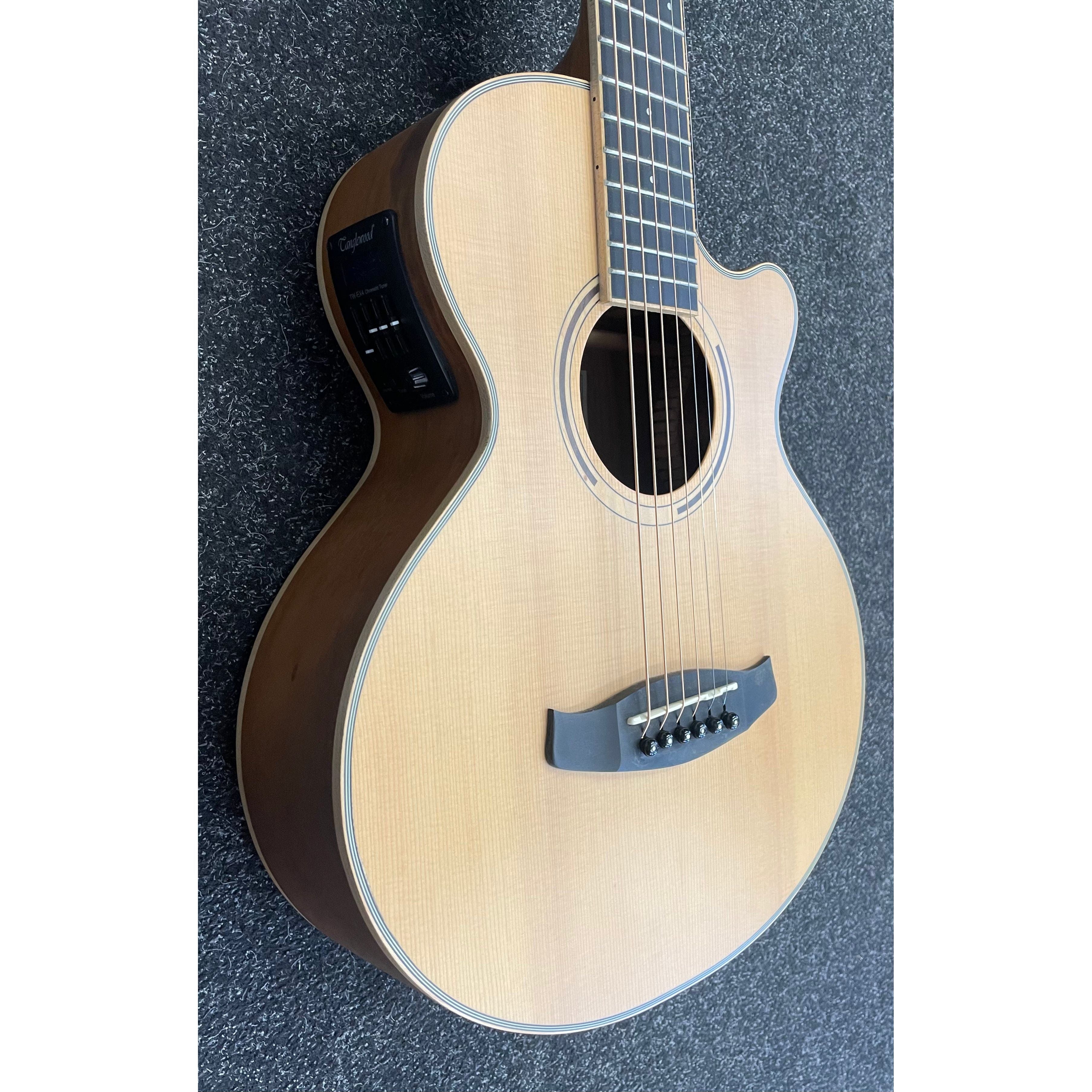 Tanglewood Discovery DBT-TCE-BW Travel Sized Electro Acoustic Guitar in Black Walnut and Spruce with Gigbag Pre-Owned
