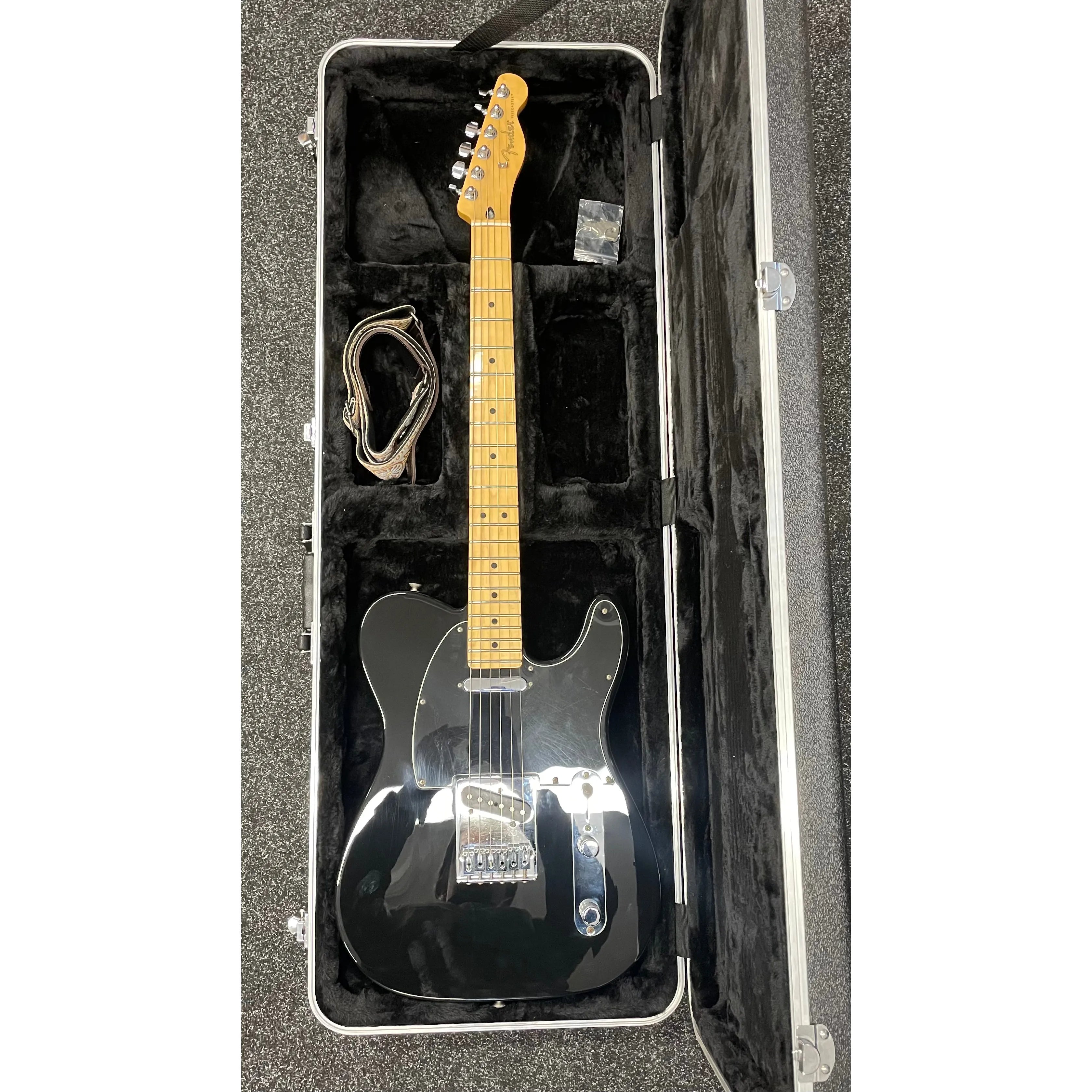 Fender Player Telecaster in Black, Mexican, 2021, 75th Anniversary Model with Gator Hardcase Pre-Owned