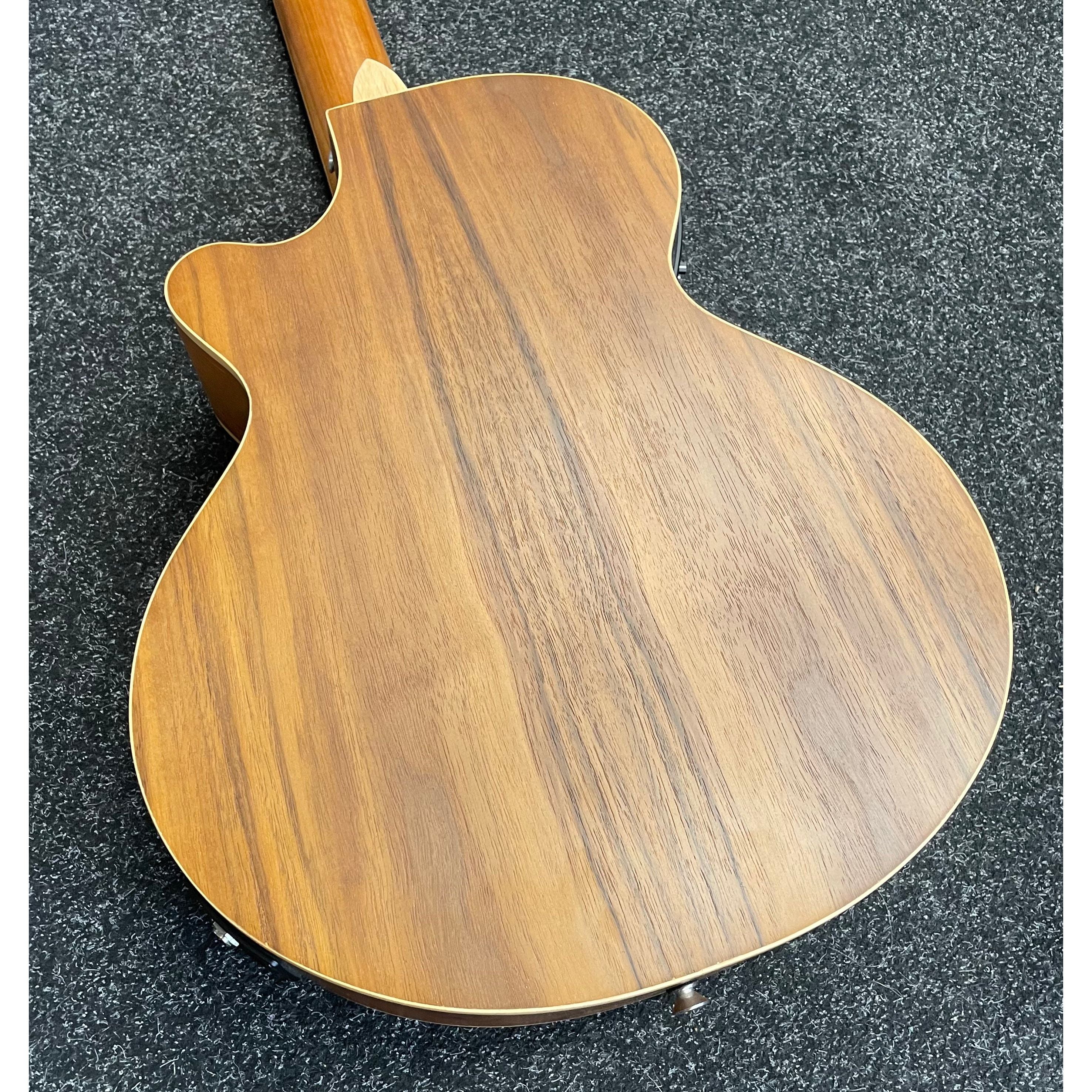 Tanglewood Discovery DBT-TCE-BW Travel Sized Electro Acoustic Guitar in Black Walnut and Spruce with Gigbag Pre-Owned