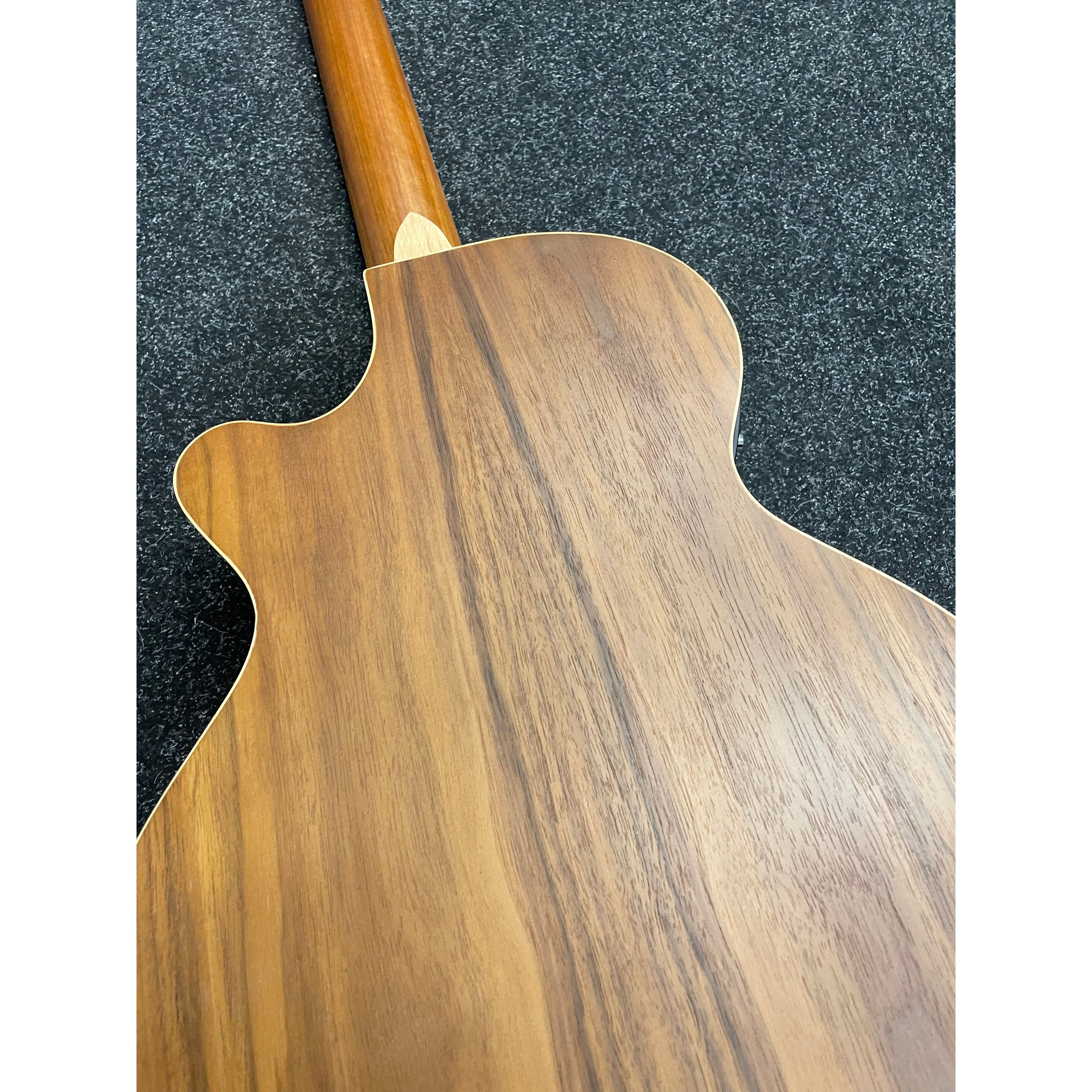 Tanglewood Discovery DBT-TCE-BW Travel Sized Electro Acoustic Guitar in Black Walnut and Spruce with Gigbag Pre-Owned