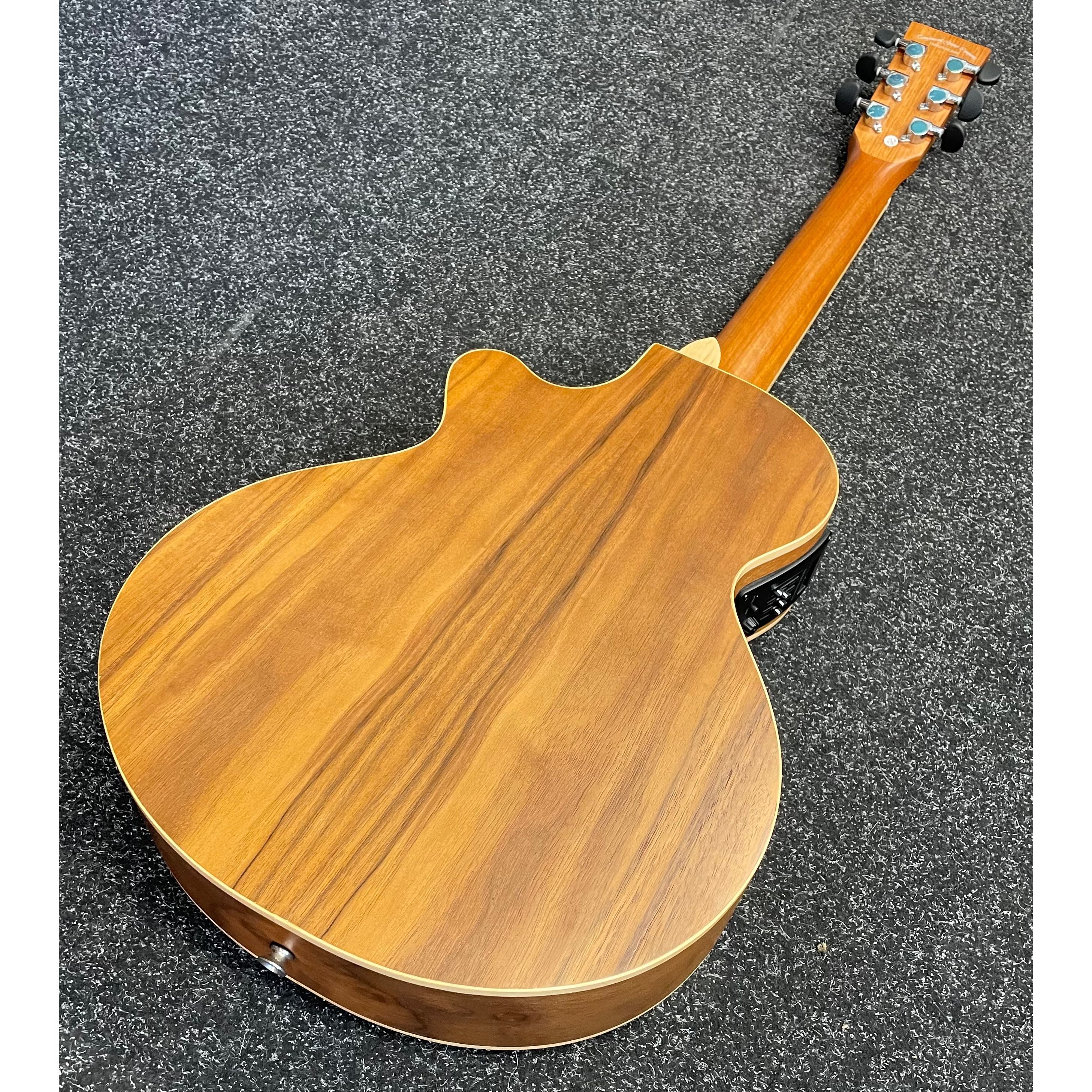 Tanglewood Discovery DBT-TCE-BW Travel Sized Electro Acoustic Guitar in Black Walnut and Spruce with Gigbag Pre-Owned