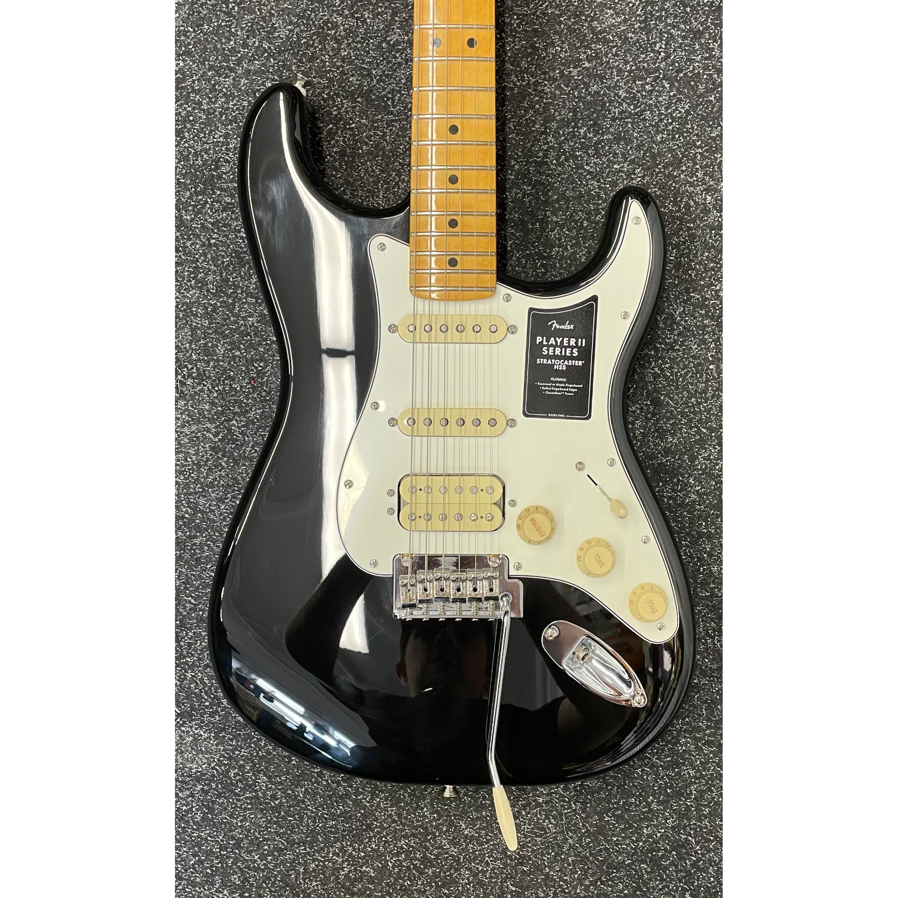 Fender Player II Stratocaster HSS Made in Mexico MIM 2025 in Gloss Black Pre-Owned