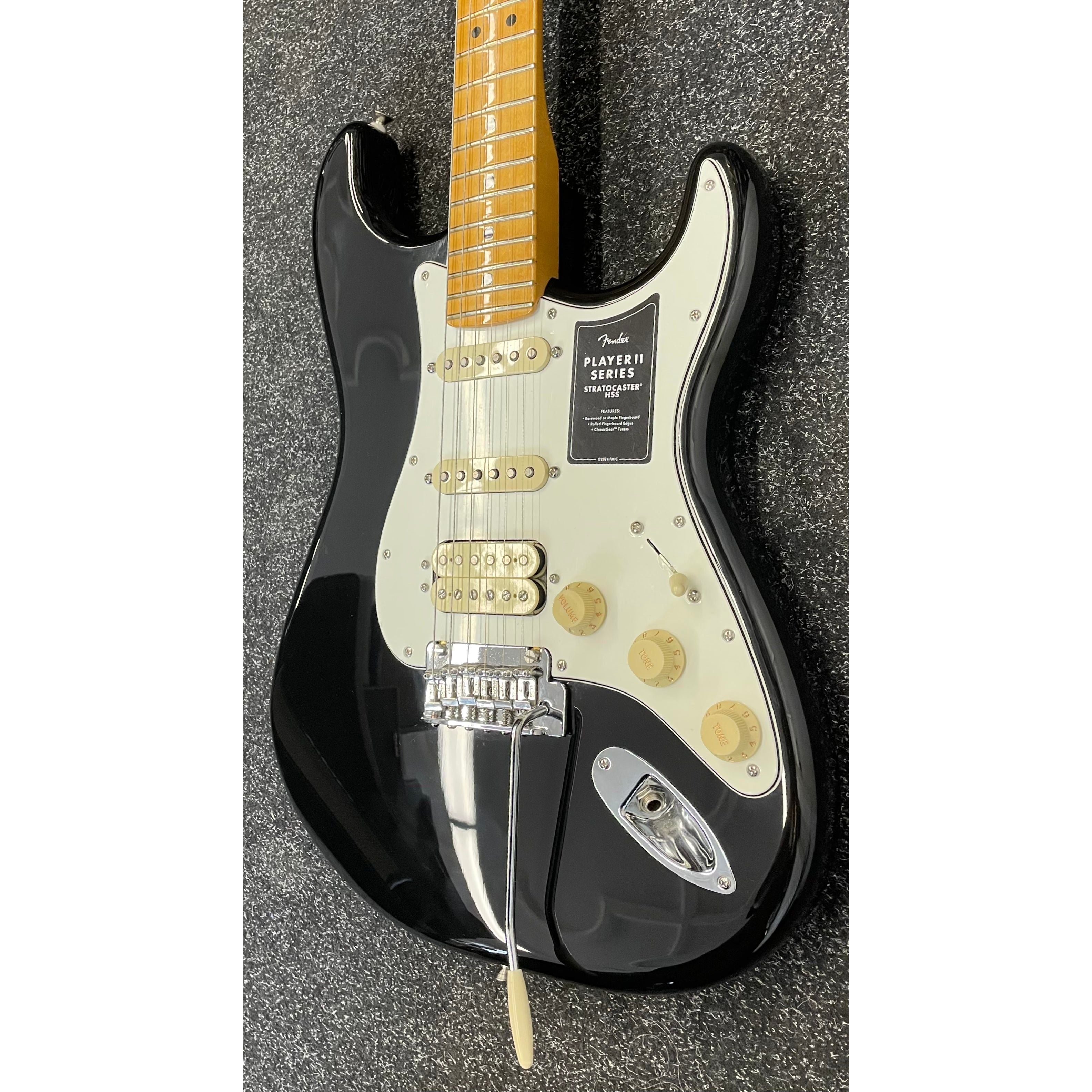 Fender Player II Stratocaster HSS Made in Mexico MIM 2025 in Gloss Black Pre-Owned