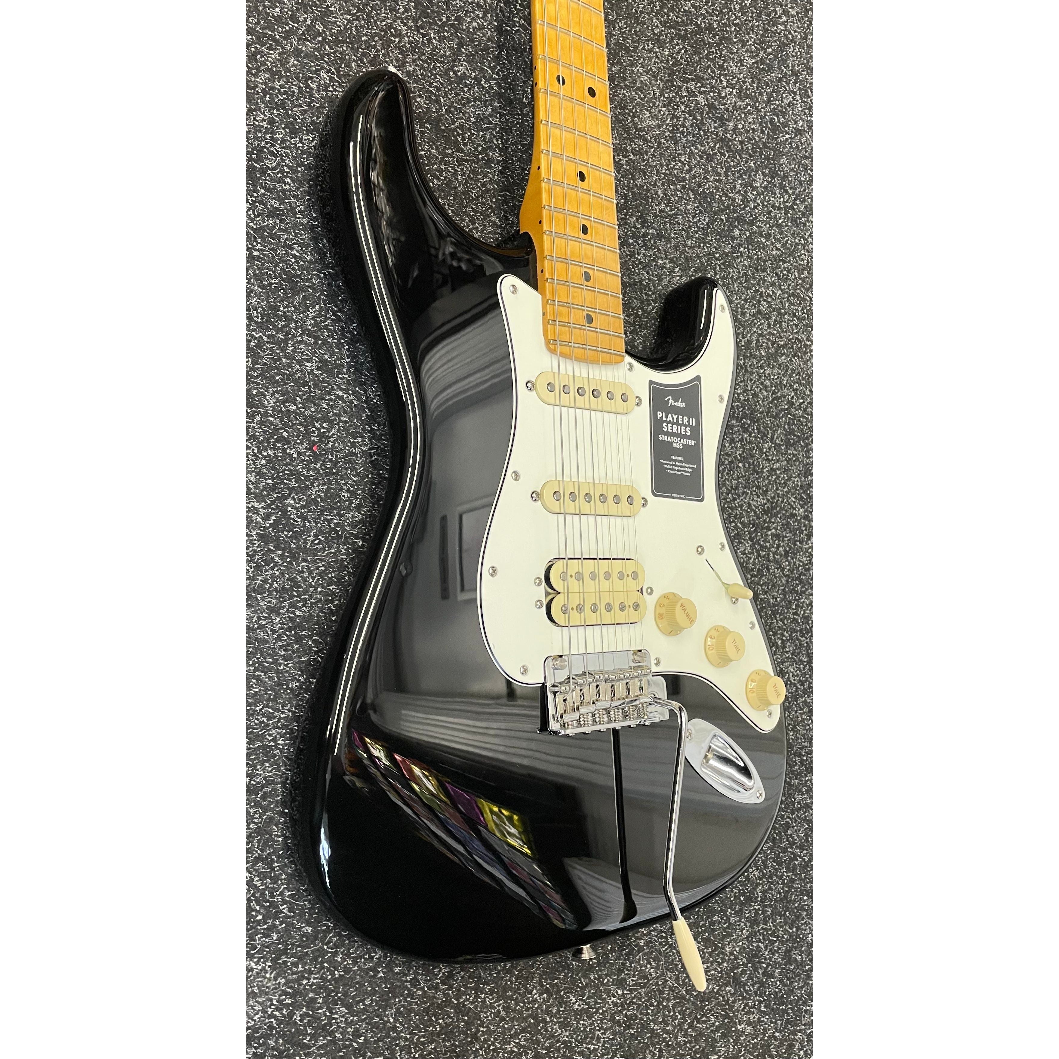 Fender Player II Stratocaster HSS Made in Mexico MIM 2025 in Gloss Black Pre-Owned