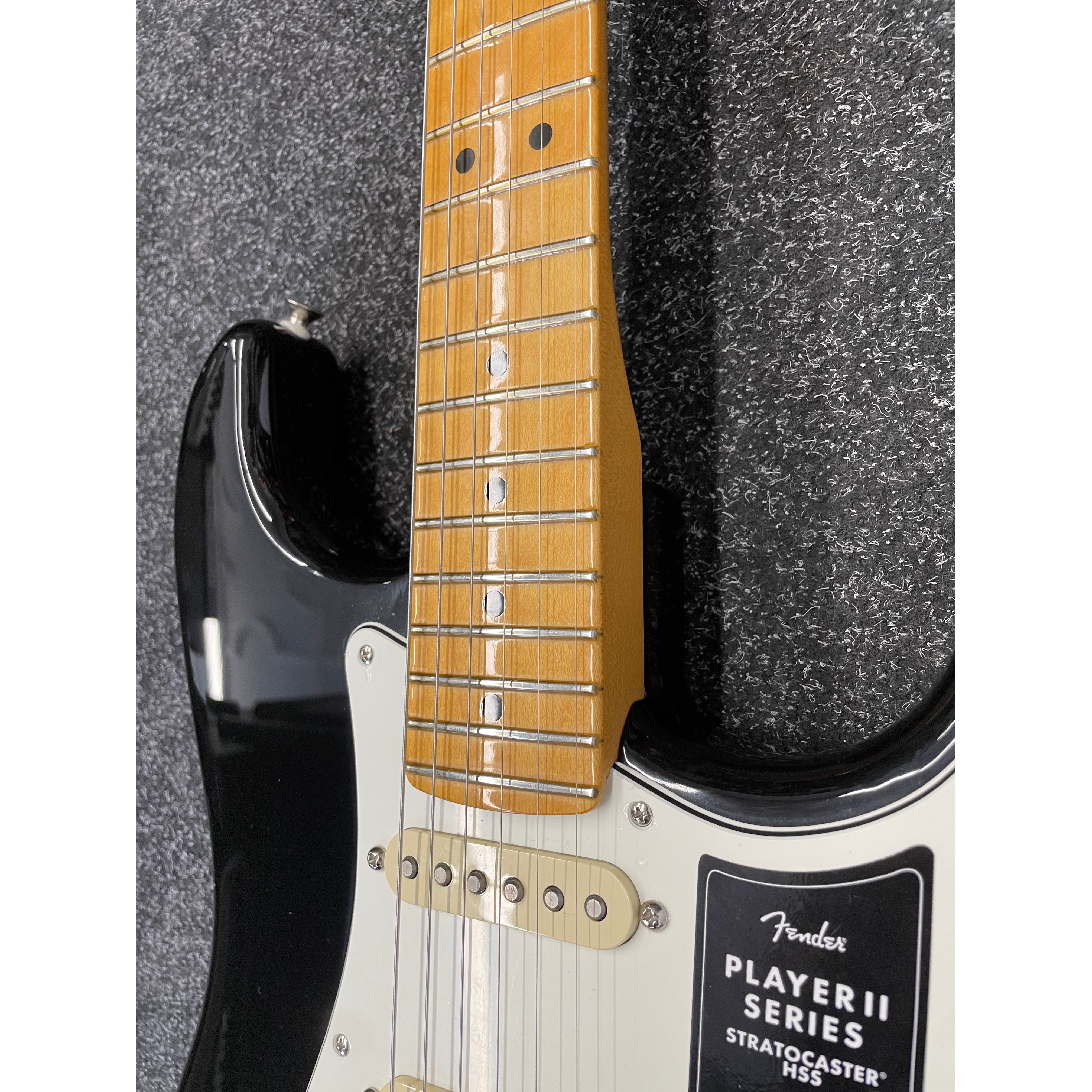 Fender Player II Stratocaster HSS Made in Mexico MIM 2025 in Gloss Black Pre-Owned