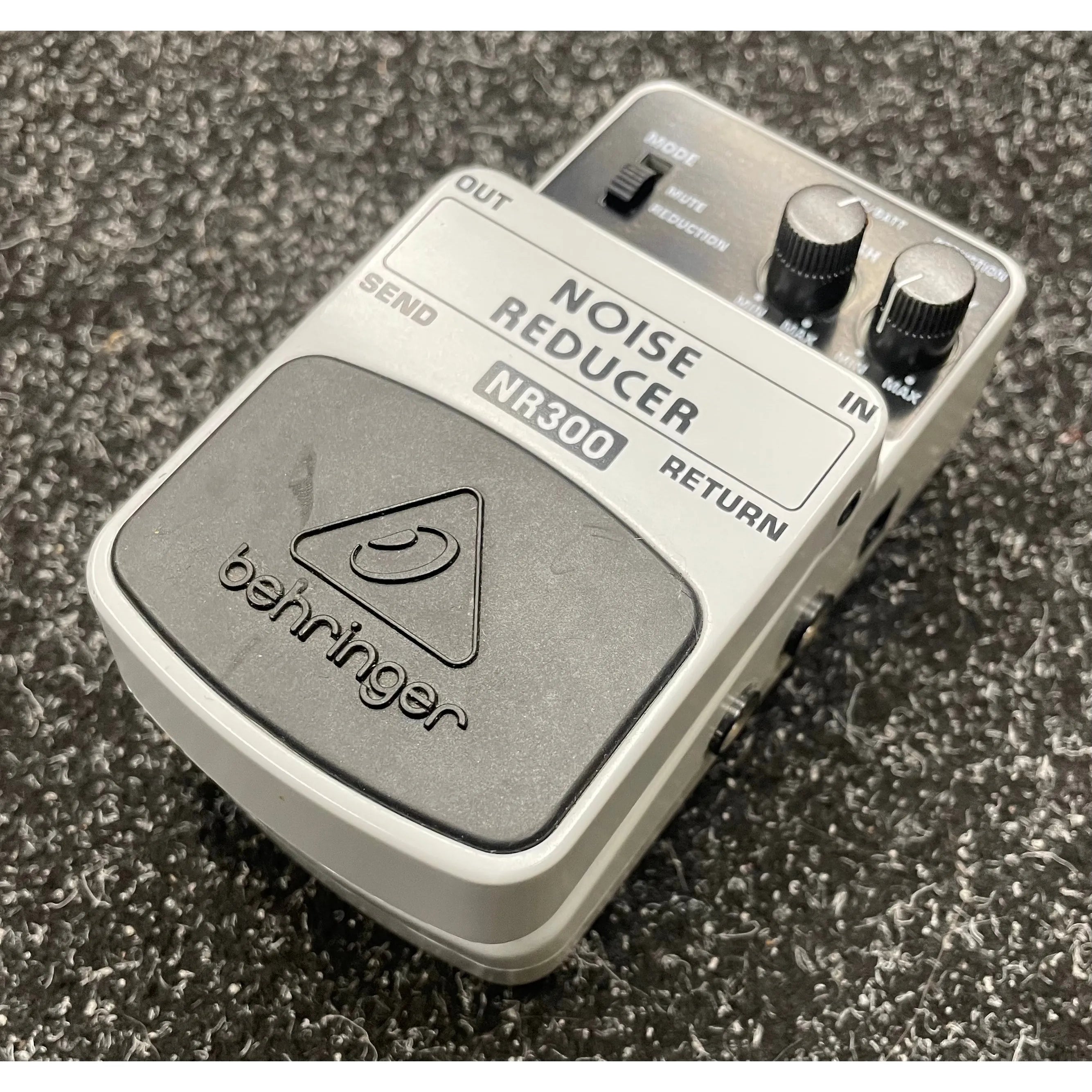 Behringer NR300 Noise Reducer Guitar Effects Pedal Pre-Owned