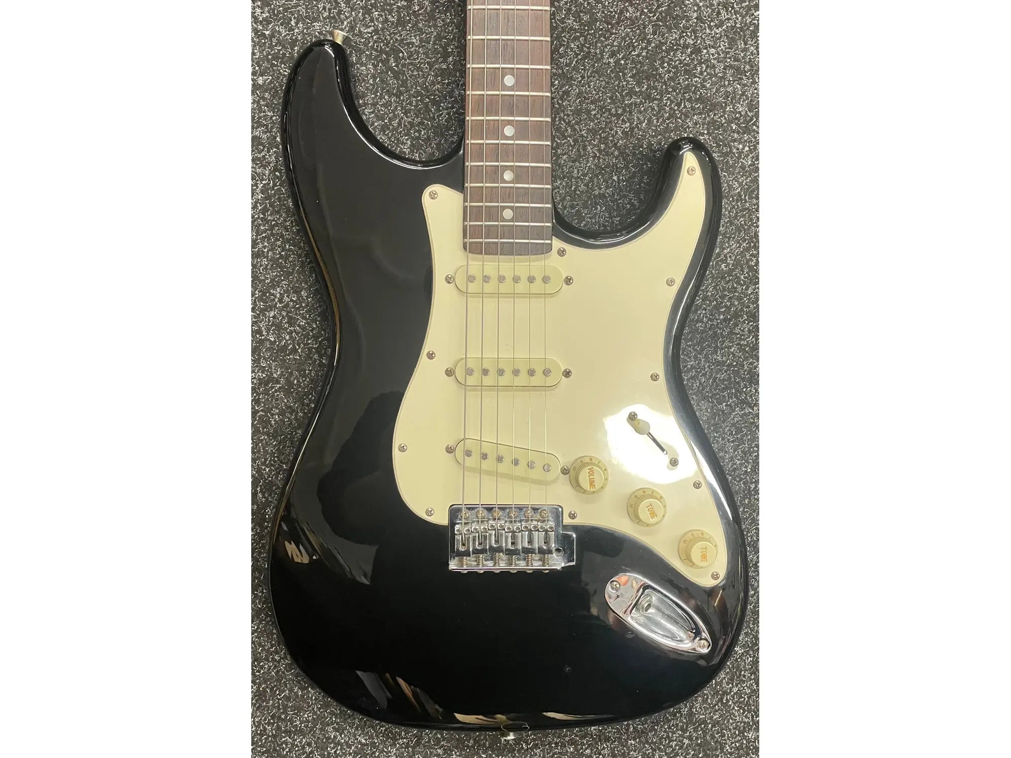 XCC Strat Style Electric Guitar in Black Pre-Owned