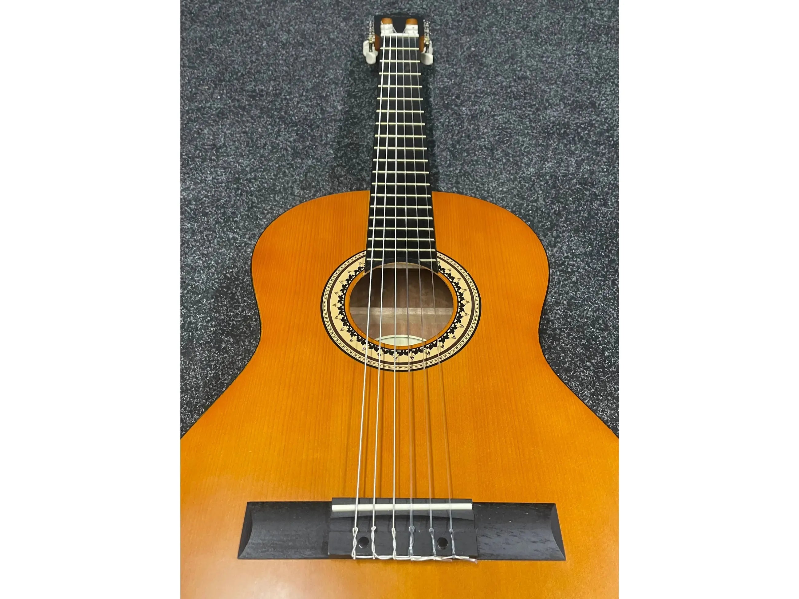 Valencia 3/4 Size Classical Guitar VC203 with Carry Case Pre-Owned