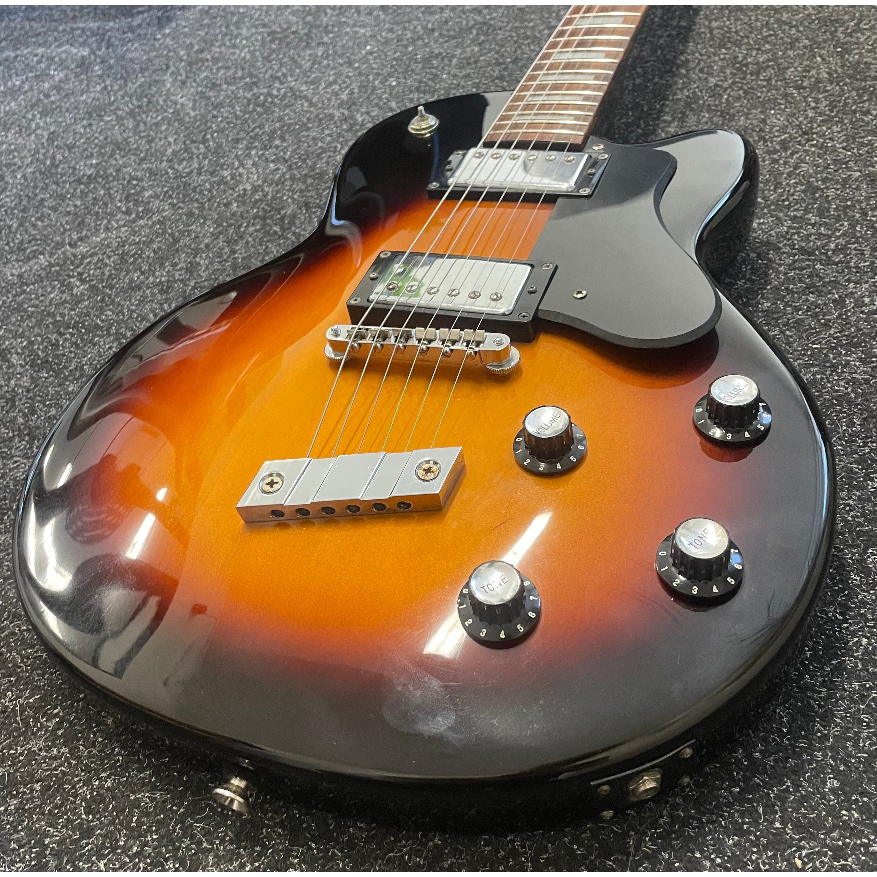 De Armond M-65C LP Style Electric Guitar in Tobacco Burst Pre-Owned