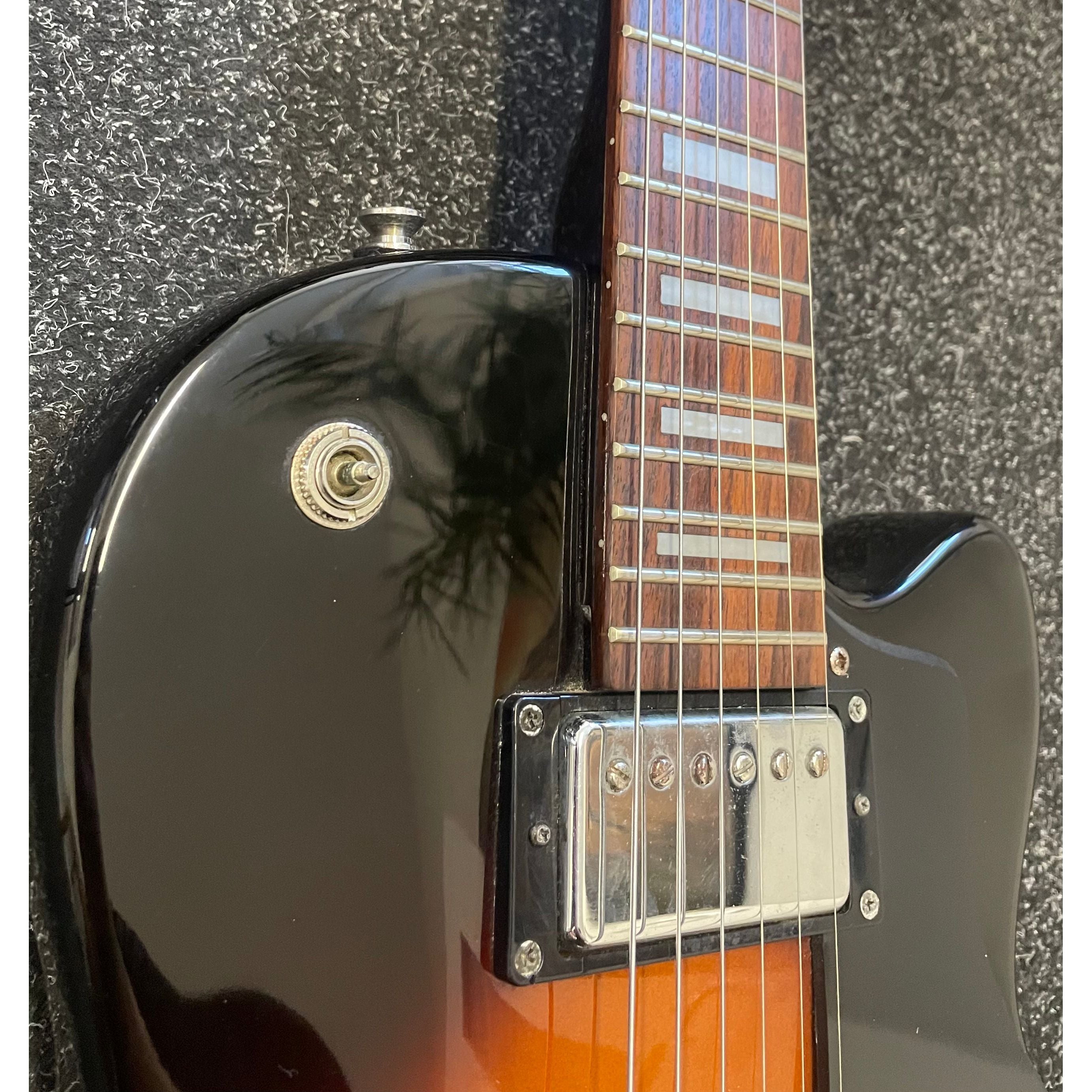 De Armond M-65C LP Style Electric Guitar in Tobacco Burst Pre-Owned