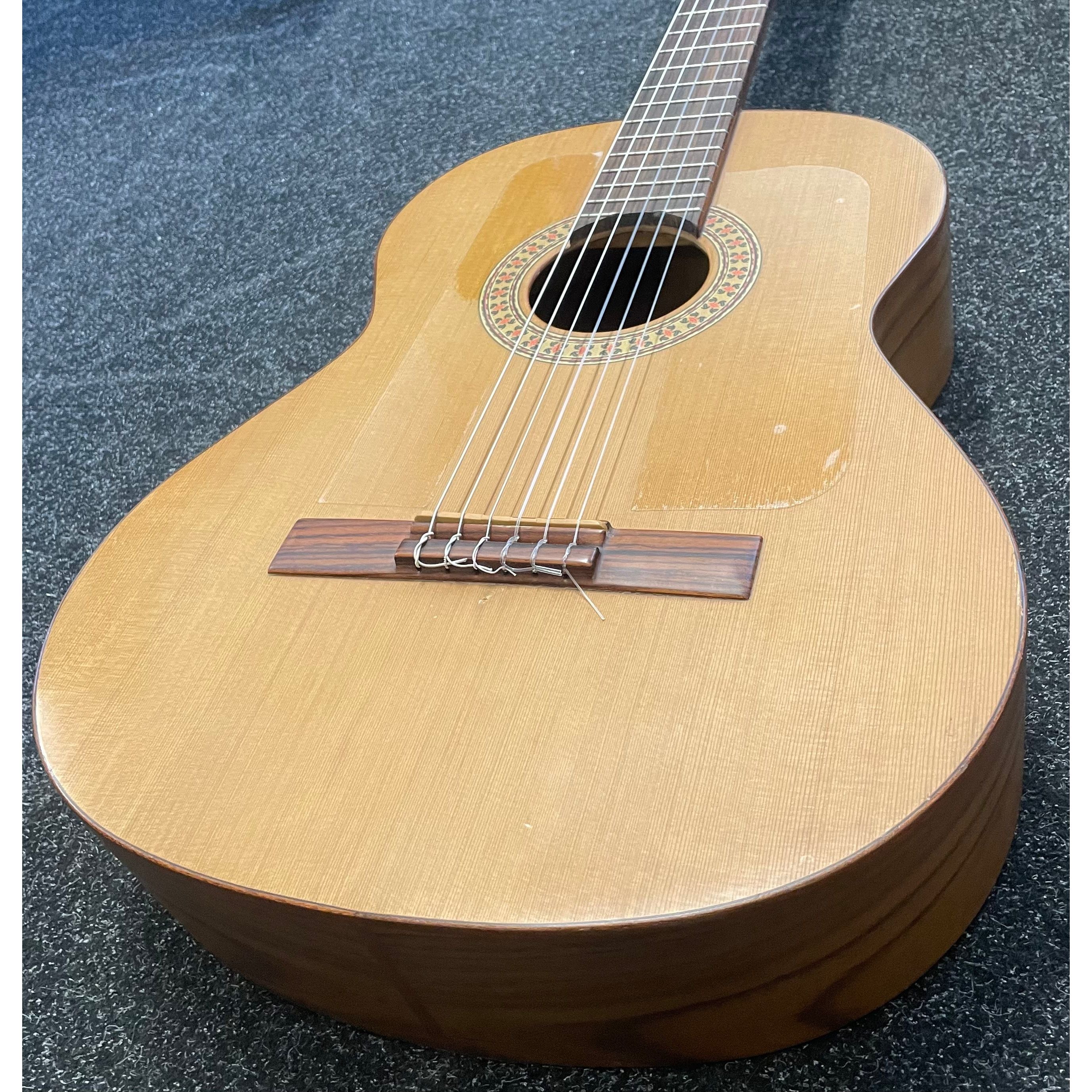 Manuel Rodriguez E Hijos Mod. C1M 4312 Classical Guitar in Natural Satin Pre-Owned