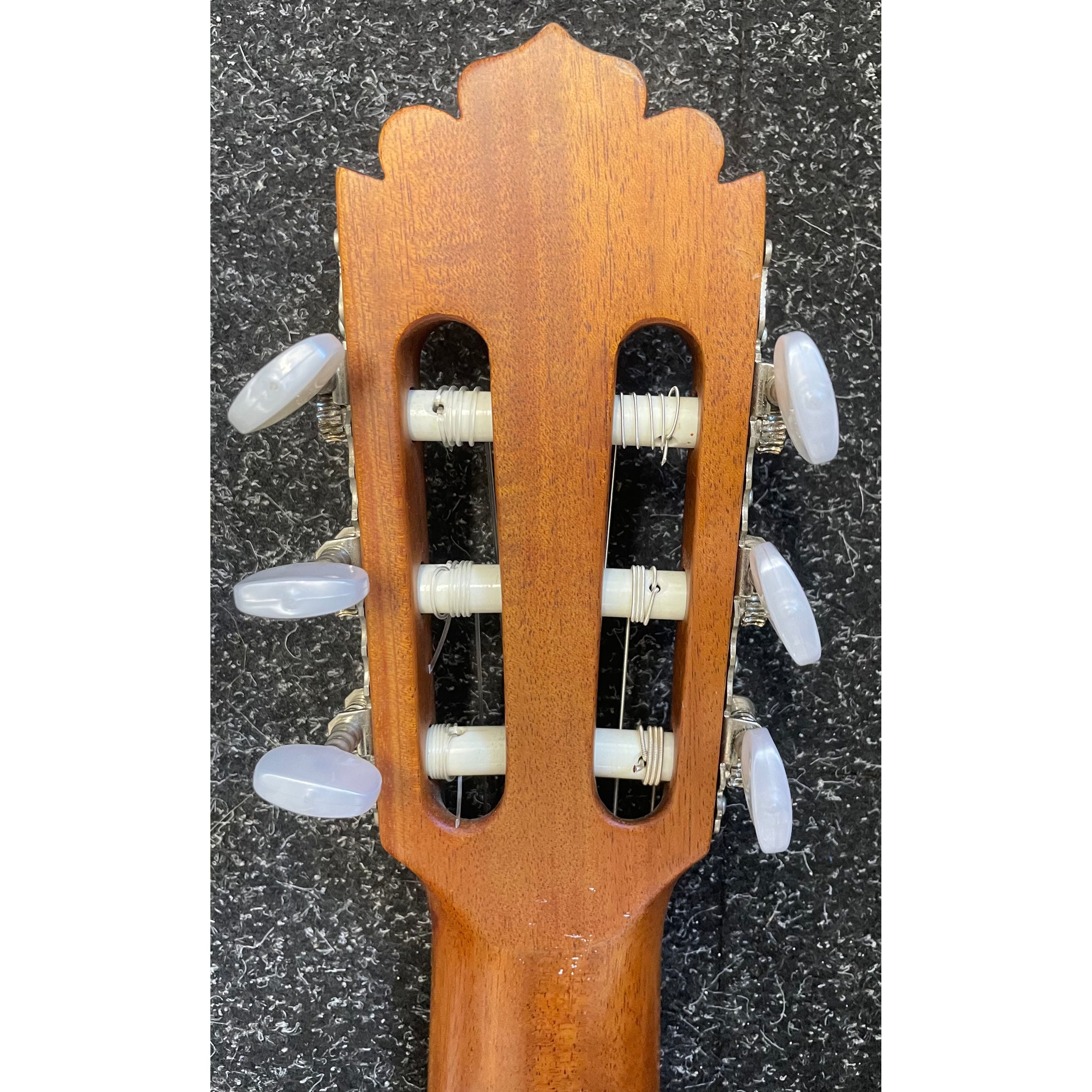 Manuel Rodriguez E Hijos Mod. C1M 4312 Classical Guitar in Natural Satin Pre-Owned