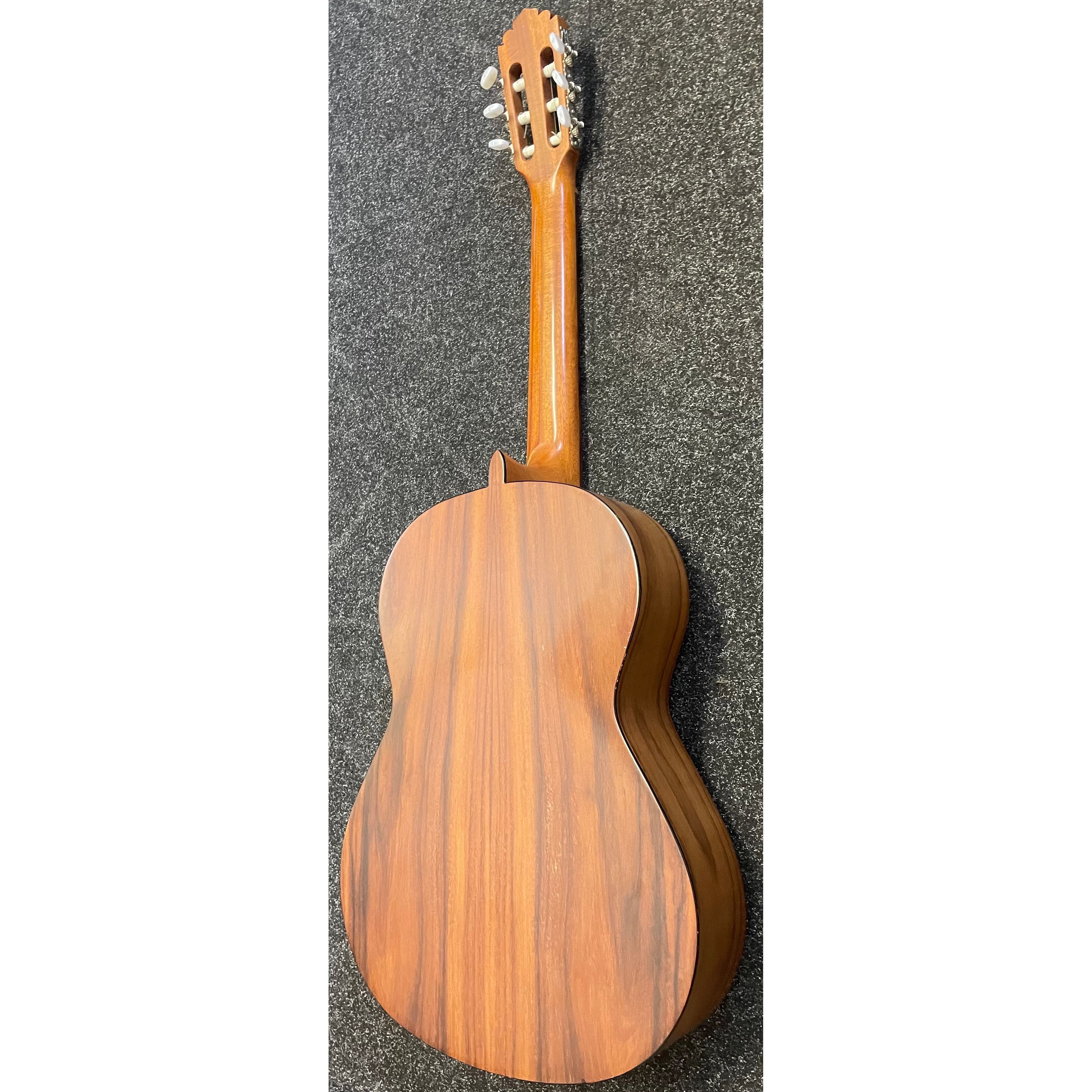 Manuel Rodriguez E Hijos Mod. C1M 4312 Classical Guitar in Natural Satin Pre-Owned