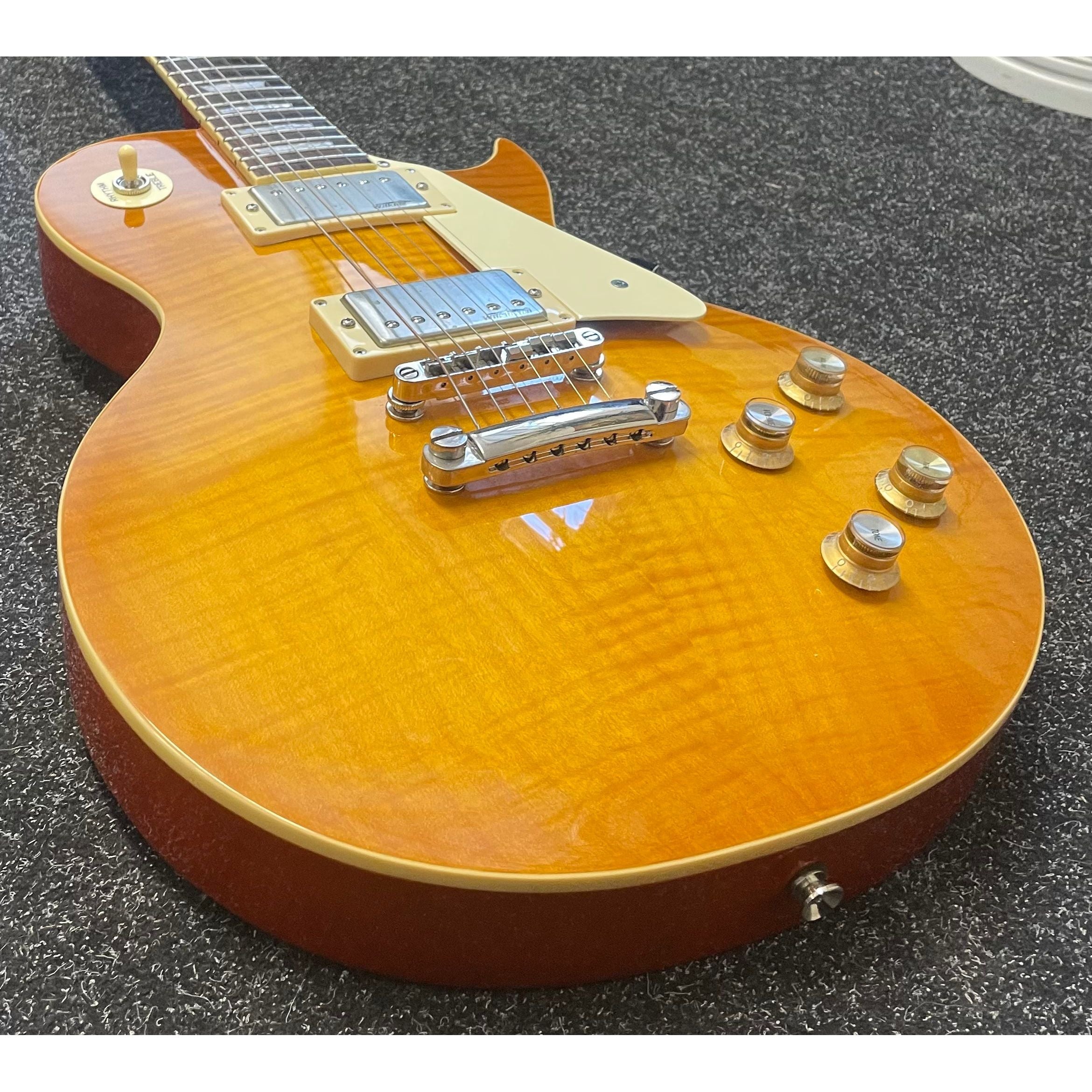 Vintage Lemon Drop PGM 100 ReIssued LP Style Electric Guitar with Hardcase Pre-Owned