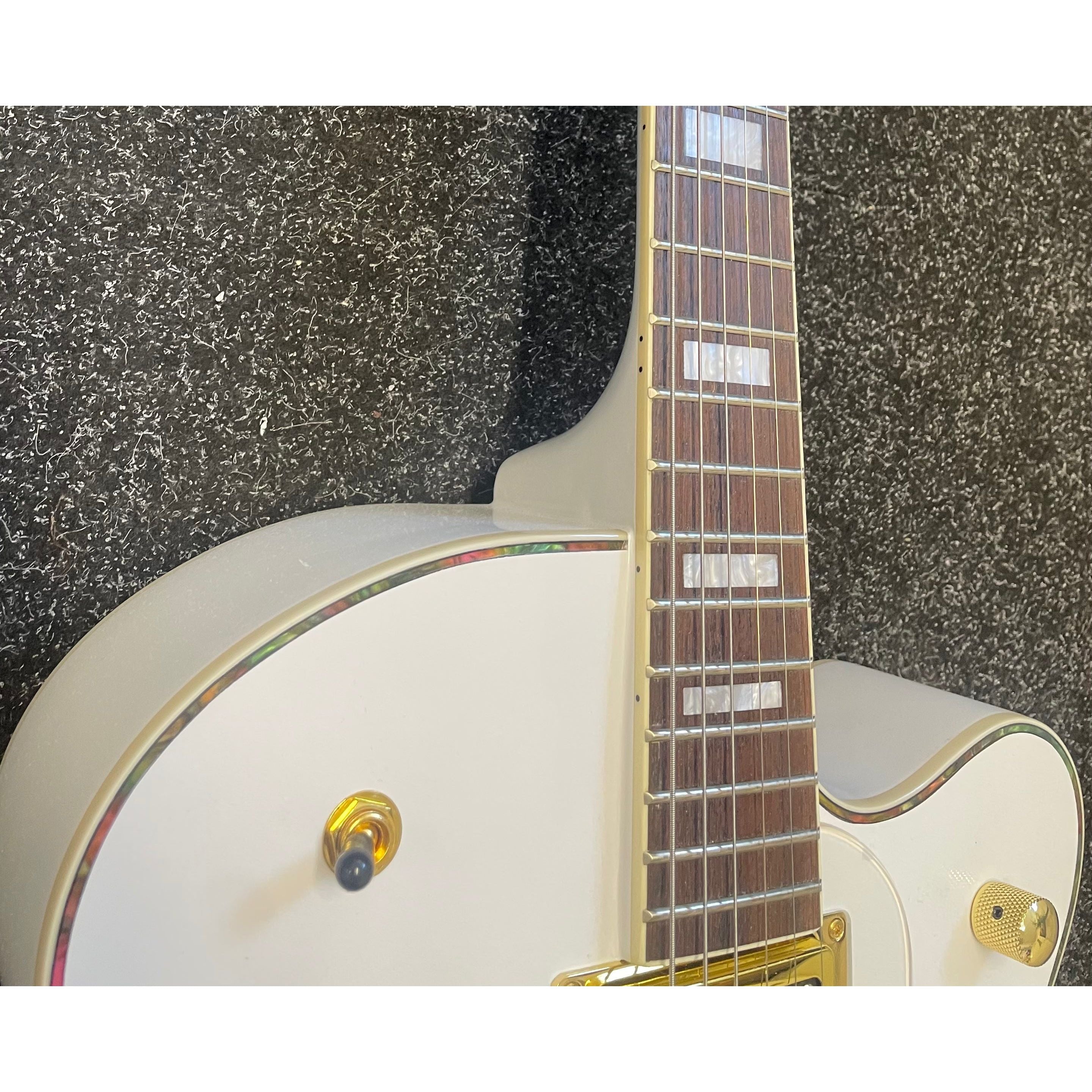 Harley Benton BigTone Trem Hollowbody Electric Guitar in White Pre-Owned