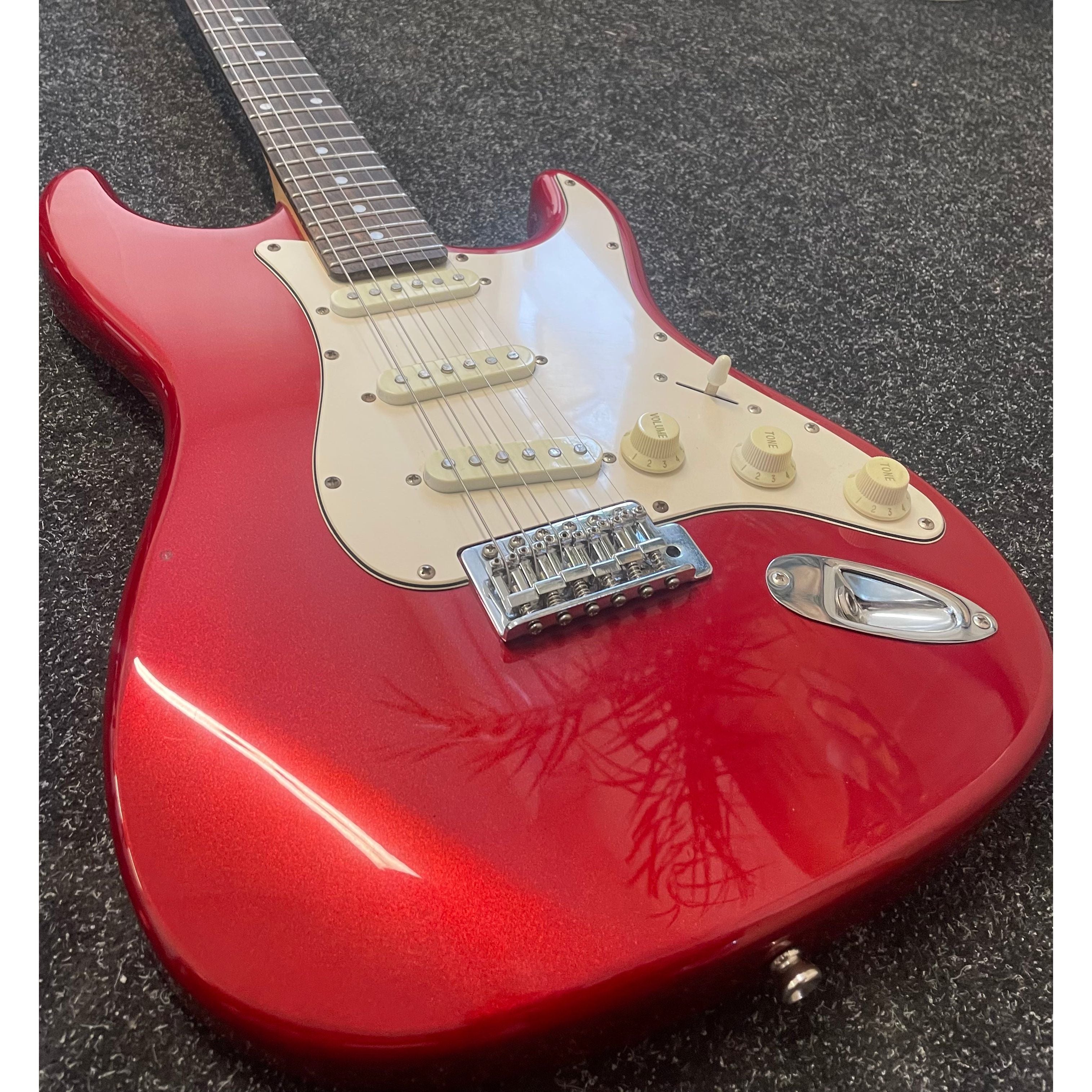 Aria STG Series S-Style Electric Guitar in Candy Apple Red with Gigbag Pre-Owned