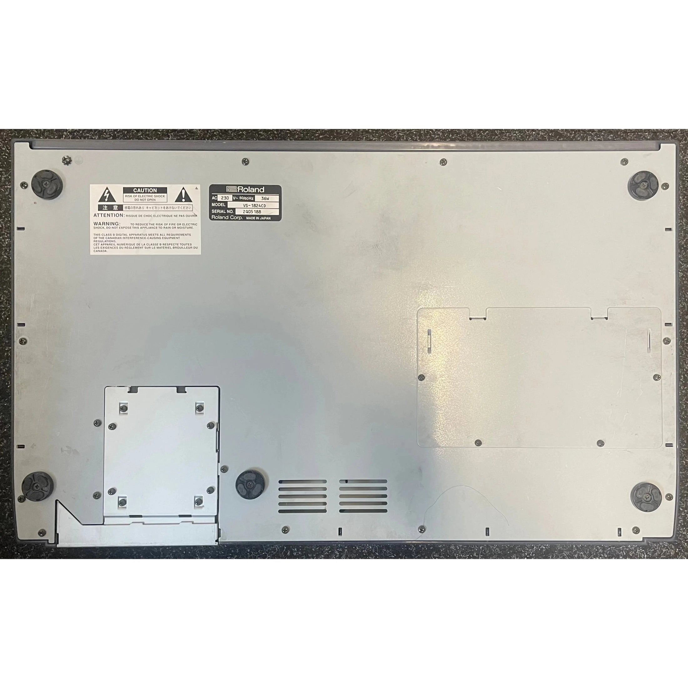 Roland VS-1824CD 24-bit Digital Workstation Pre-Owned with Power Cable and Manuals