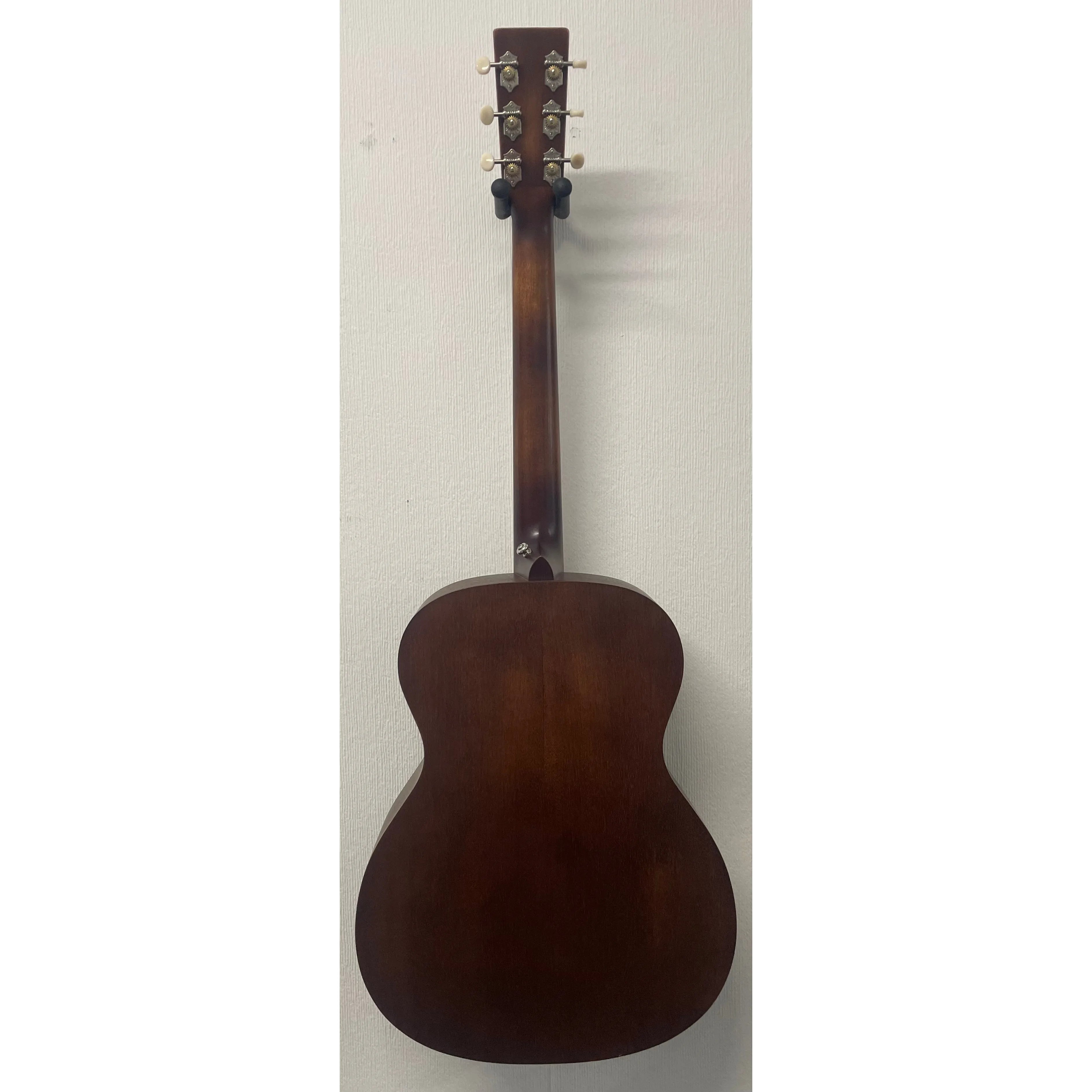 Sigma 000M-15E Aged Electro Acoustic Guitar in Aged Whiskey Barrel Satin Pre-Owned