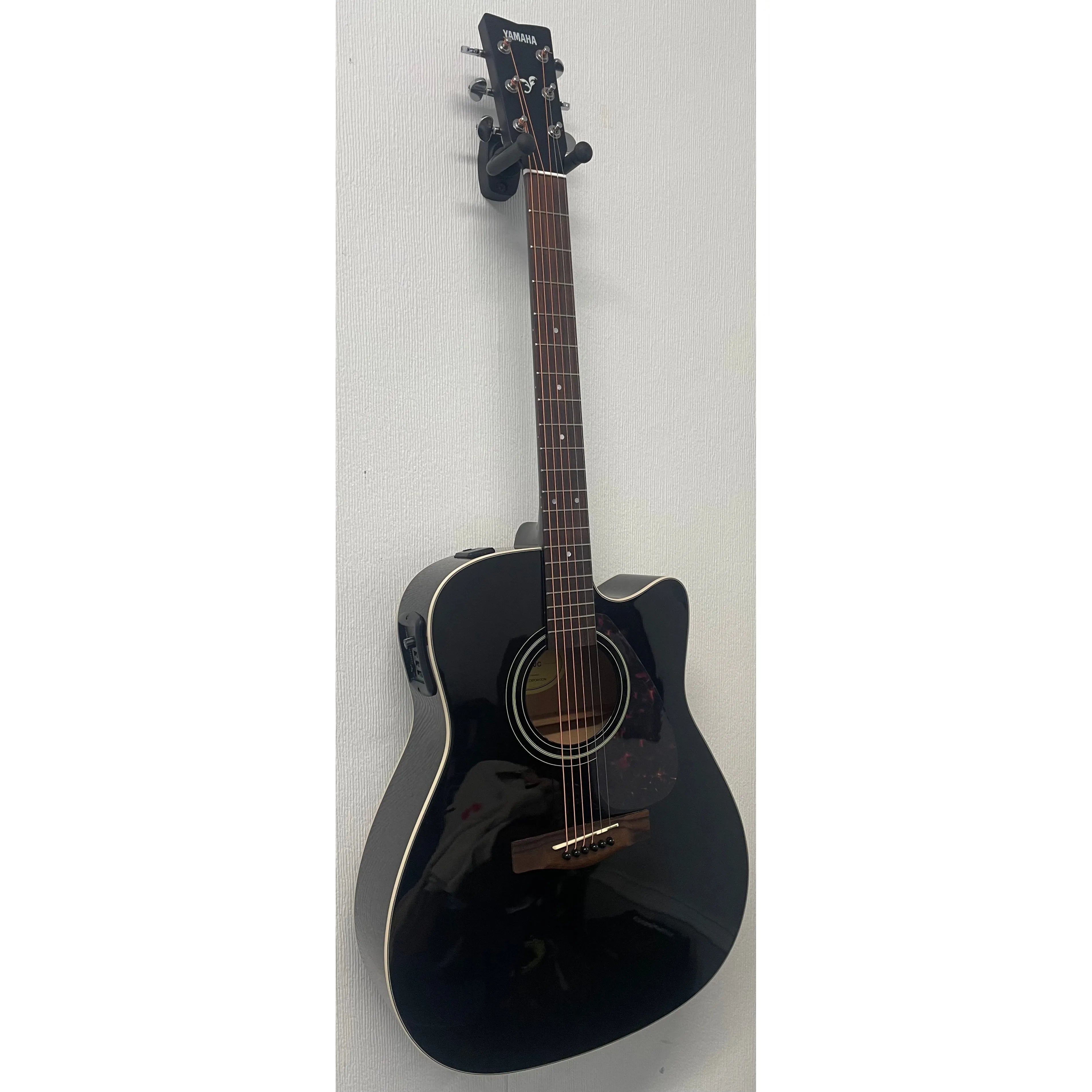 Yamaha FX370C Dreadnought Electro Acoustic in Black Pre-Owned
