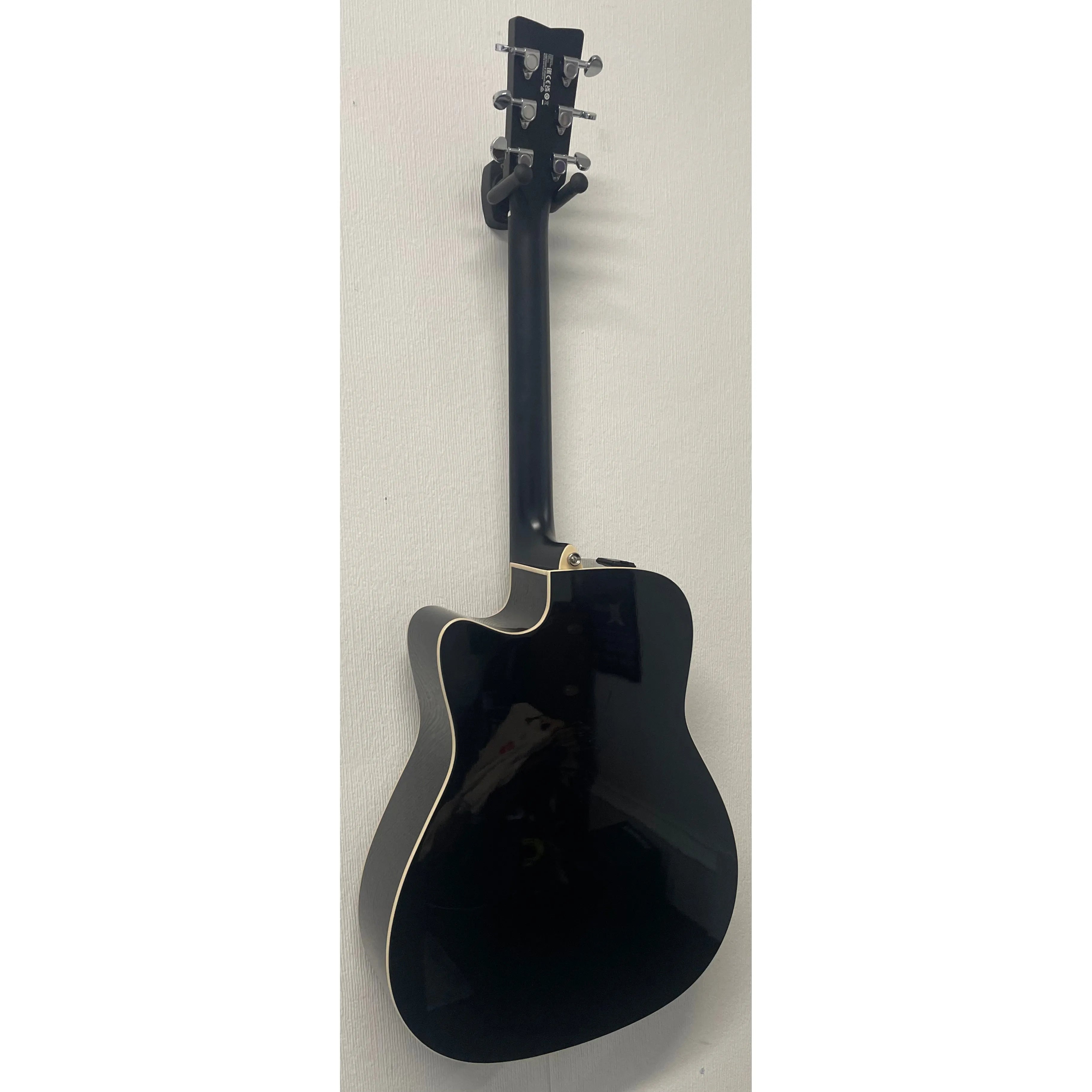 Yamaha FX370C Dreadnought Electro Acoustic in Black Pre-Owned