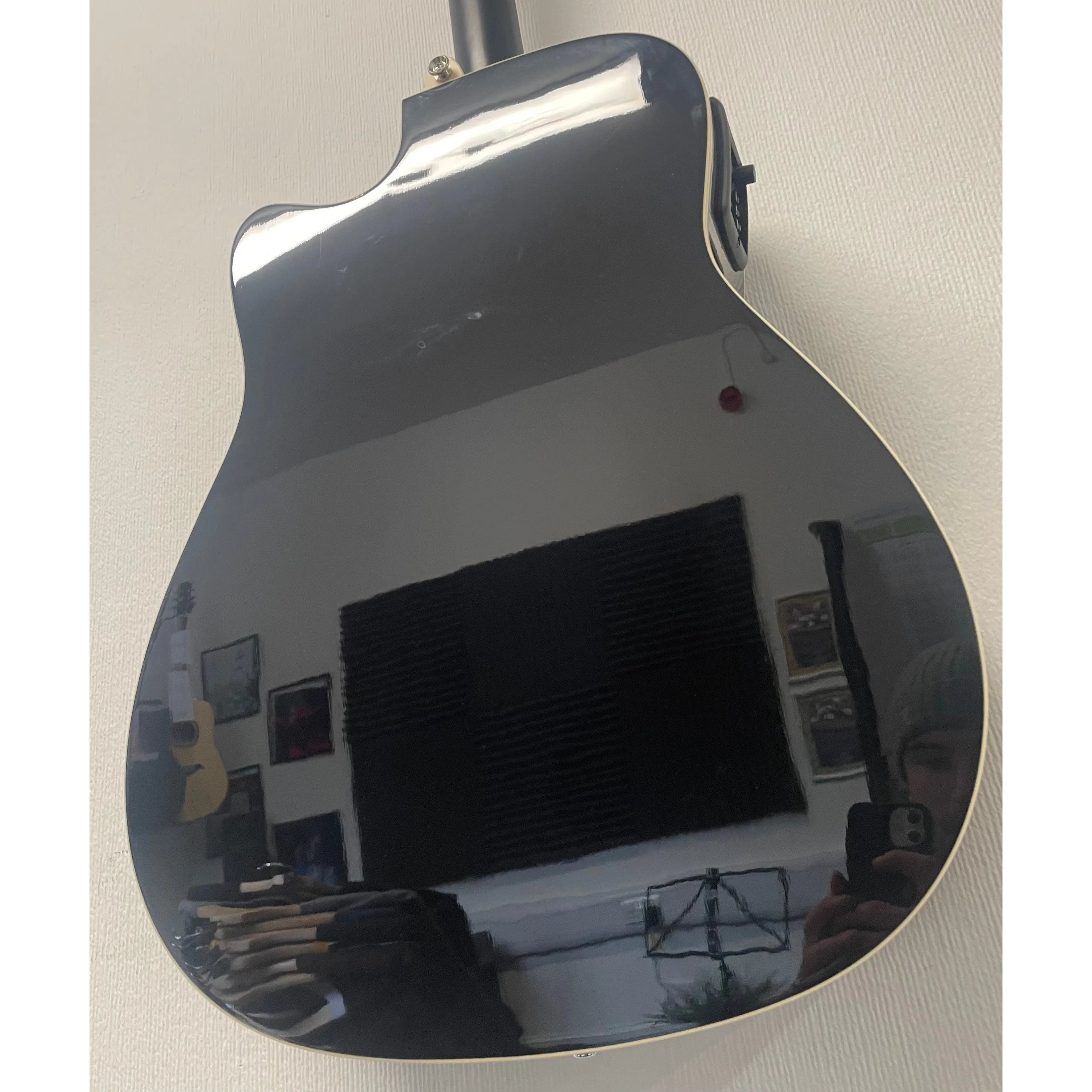 Yamaha FX370C Dreadnought Electro Acoustic in Black Pre-Owned