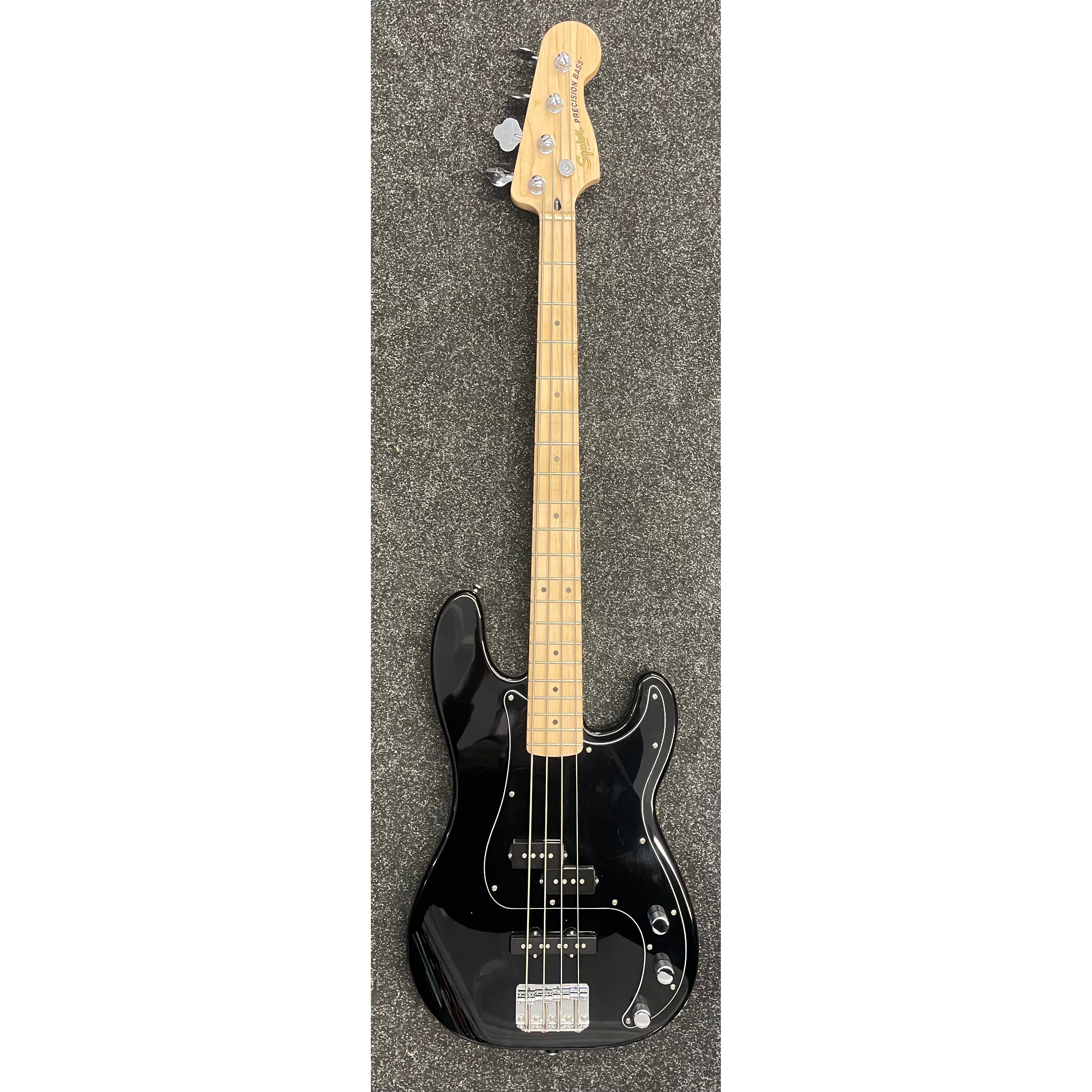 Squier Affinity Series Precision Bass Guitar with PJ Pickup Configuration in Gloss Black Pre-Owned